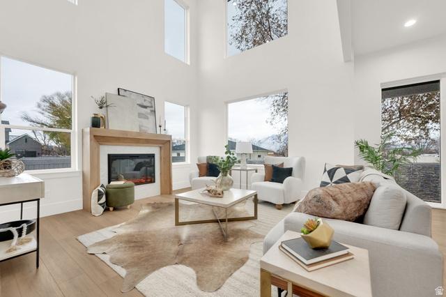 Riverton, Utah, 84065, United States, 7 Bedrooms Bedrooms, ,4 BathroomsBathrooms,Residential,For Sale,1977037