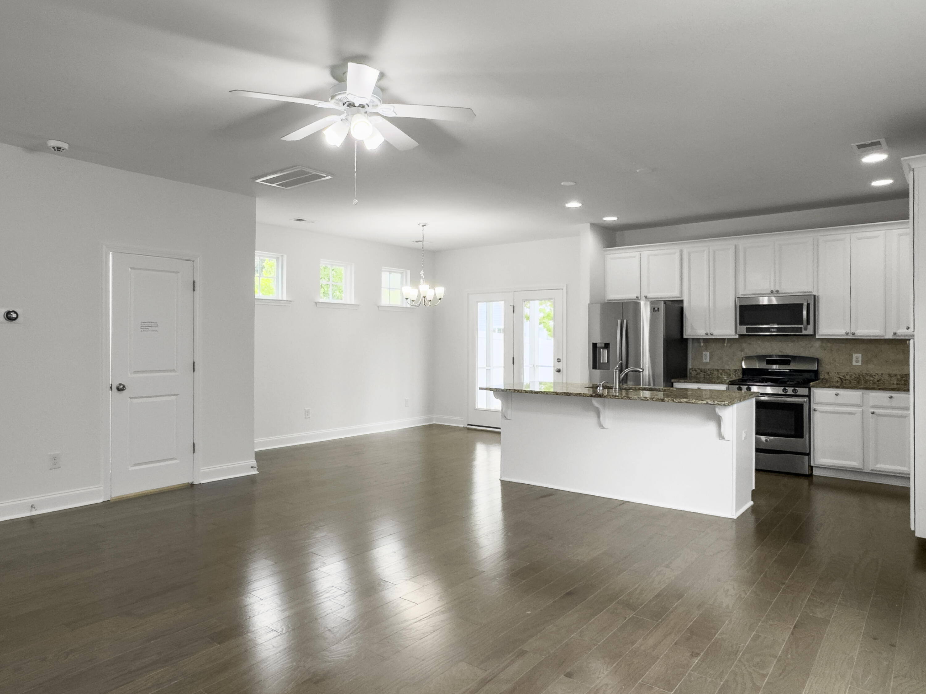 Charleston, South Carolina, 29414, United States, 3 Bedrooms Bedrooms, ,3 BathroomsBathrooms,Residential,For Sale,1913391
