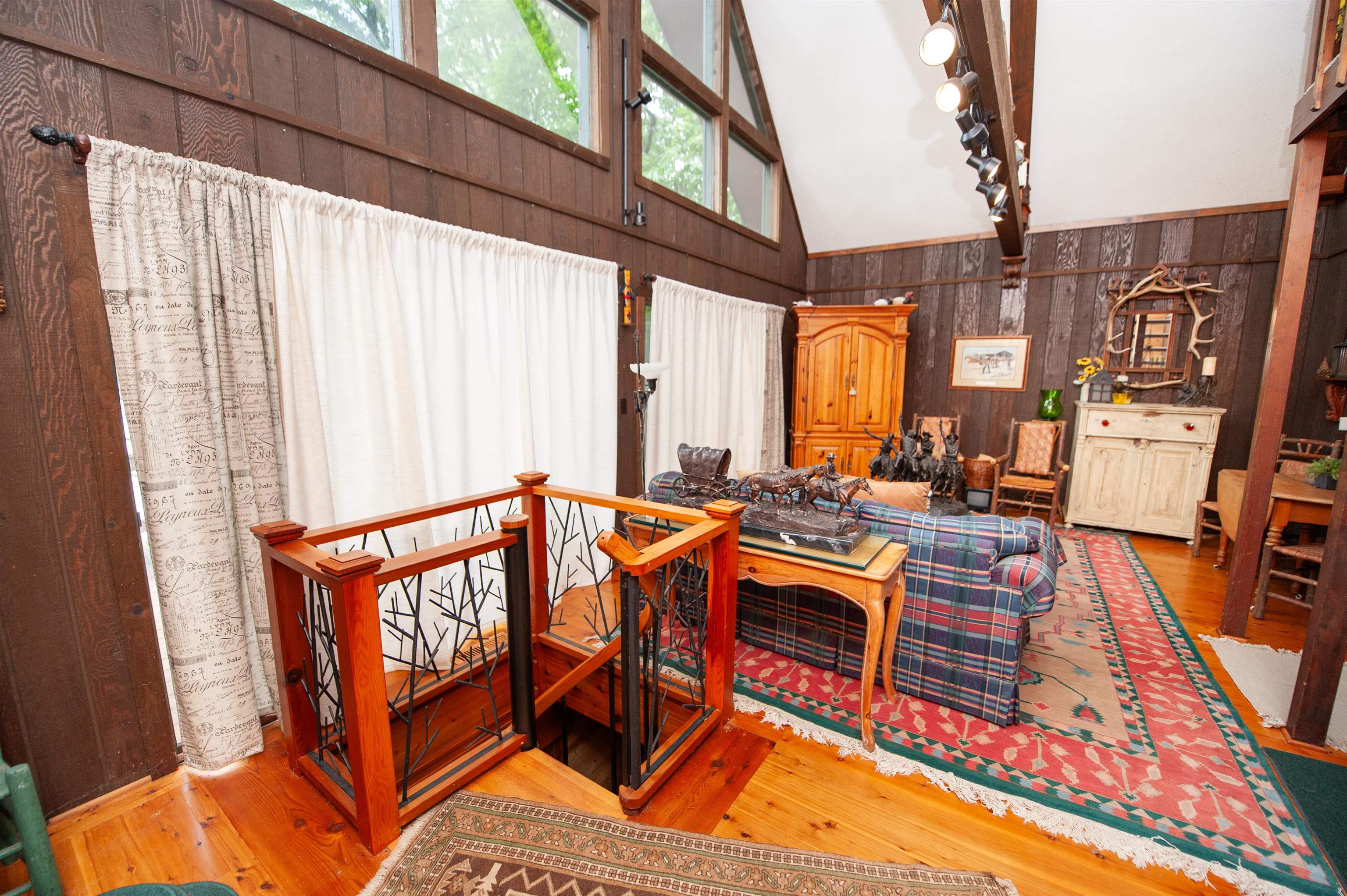 Landrum, South Carolina, 29356, United States, 2 Bedrooms Bedrooms, ,2 BathroomsBathrooms,Residential,For Sale,1750031