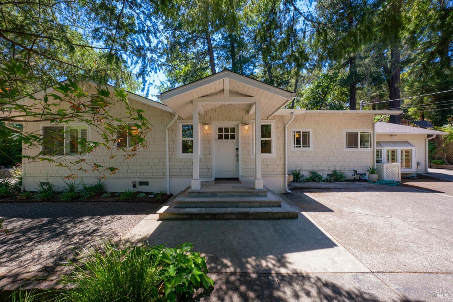 Calistoga, California, 94515, United States, 3 Bedrooms Bedrooms, ,3 BathroomsBathrooms,Residential,For Sale,1907070