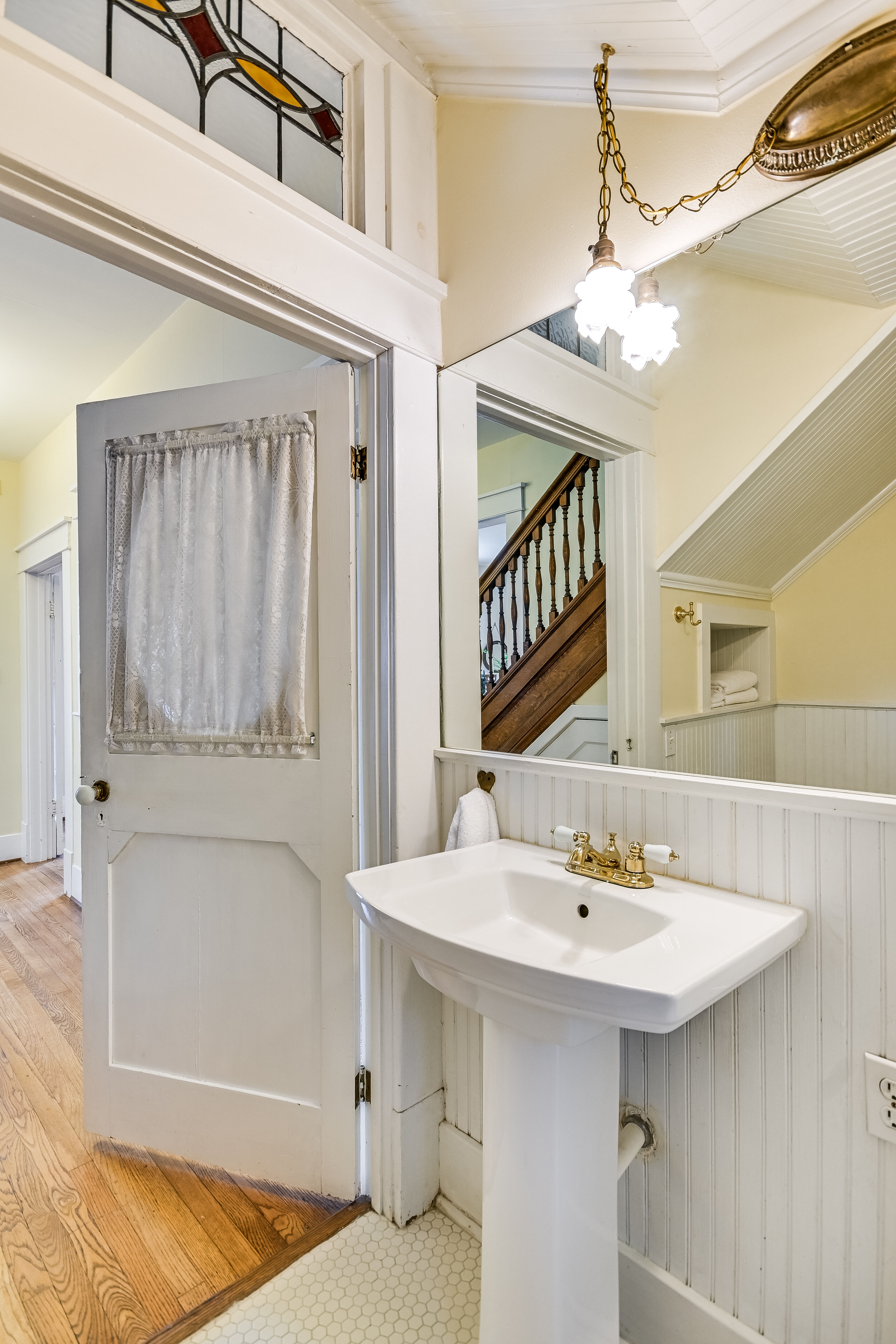  1922 Colonial Revival in Historic Hyde Park Neighborhood - 物件實景