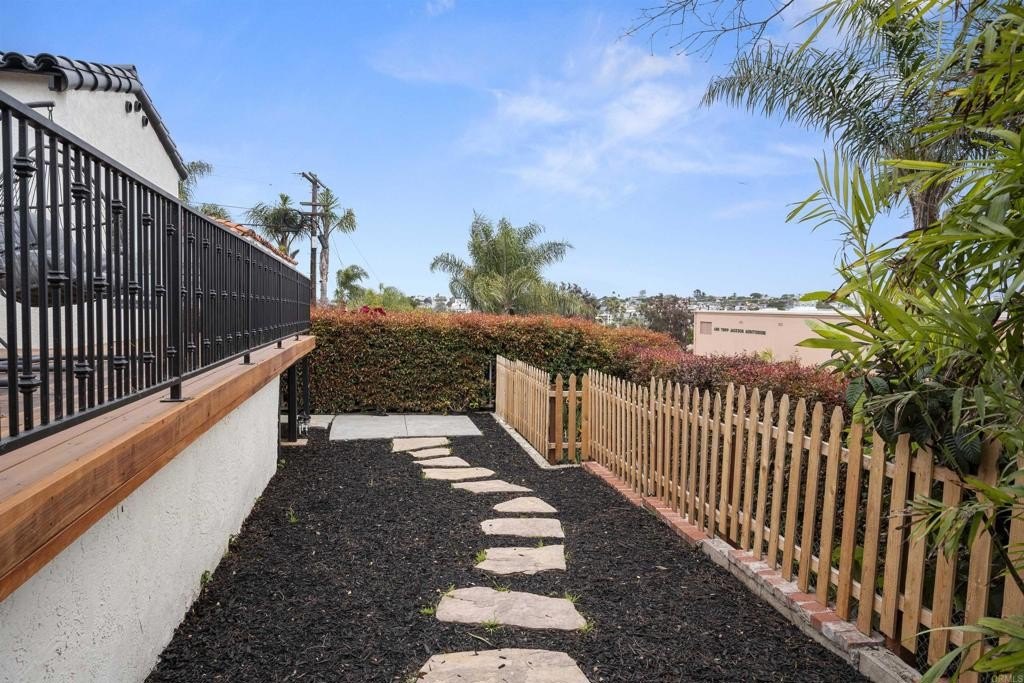 San Diego, California, 92107, United States, 3 Bedrooms Bedrooms, ,2 BathroomsBathrooms,Residential,For Sale,1908264