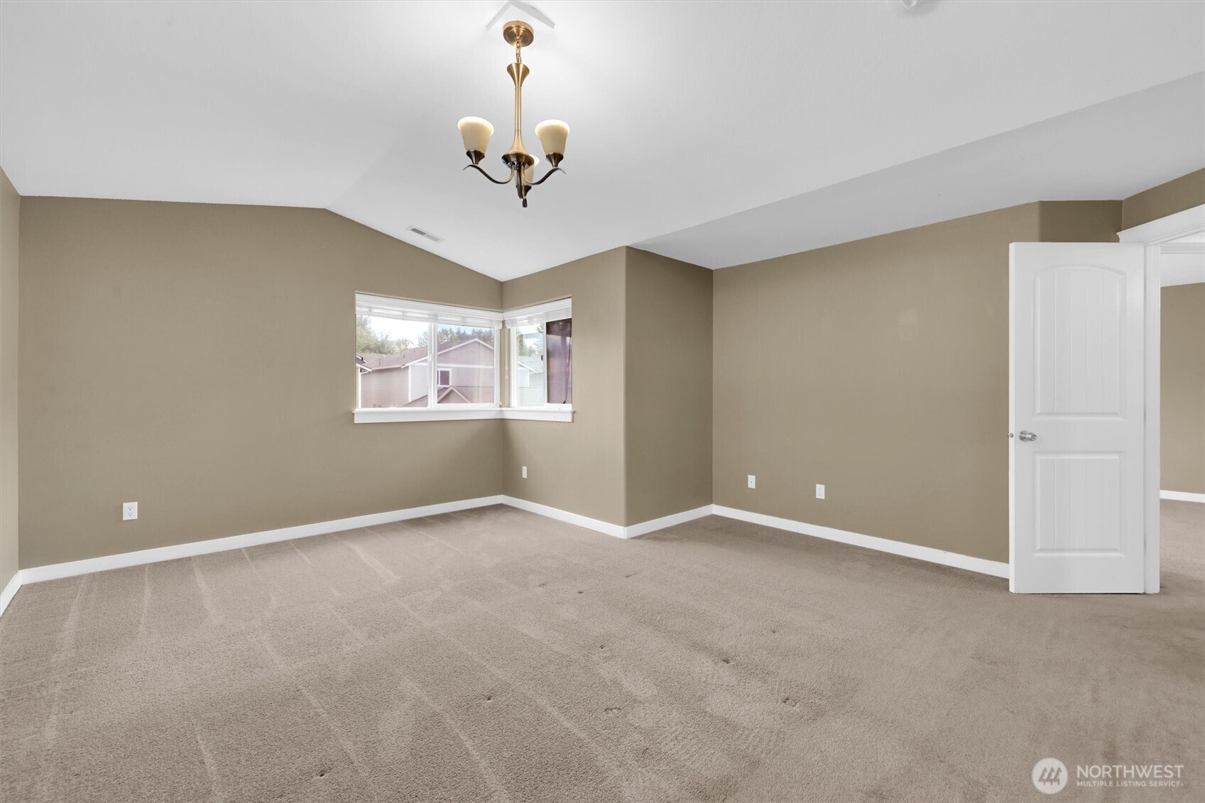 Puyallup, Washington, 98375, United States, 4 Bedrooms Bedrooms, ,3 BathroomsBathrooms,Residential,For Sale,1983972