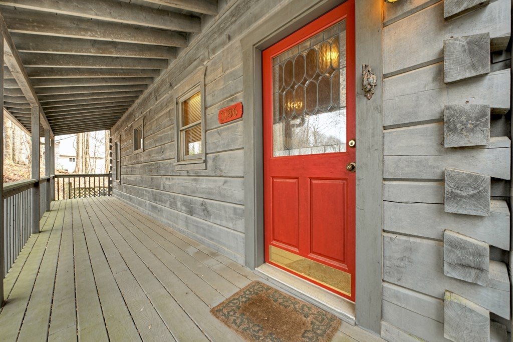 Ellijay, Georgia, 30536, United States, 3 Bedrooms Bedrooms, ,3 BathroomsBathrooms,Residential,For Sale,2009787