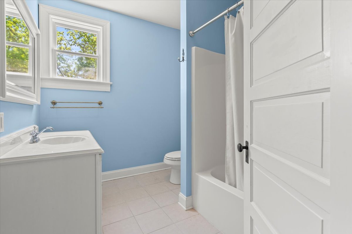 Hartsville, South Carolina, 29550, United States, 4 Bedrooms Bedrooms, ,4 BathroomsBathrooms,Residential,For Sale,1820221