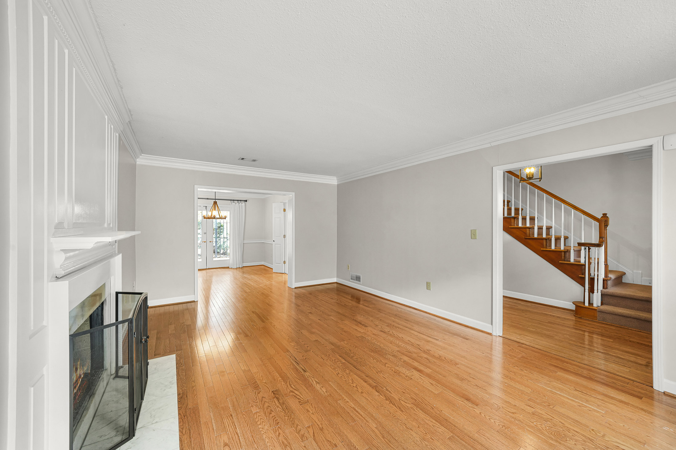 Beautiful Brick Townhome Offers Peaceful Park-like Living in Buckhead - 物件實景