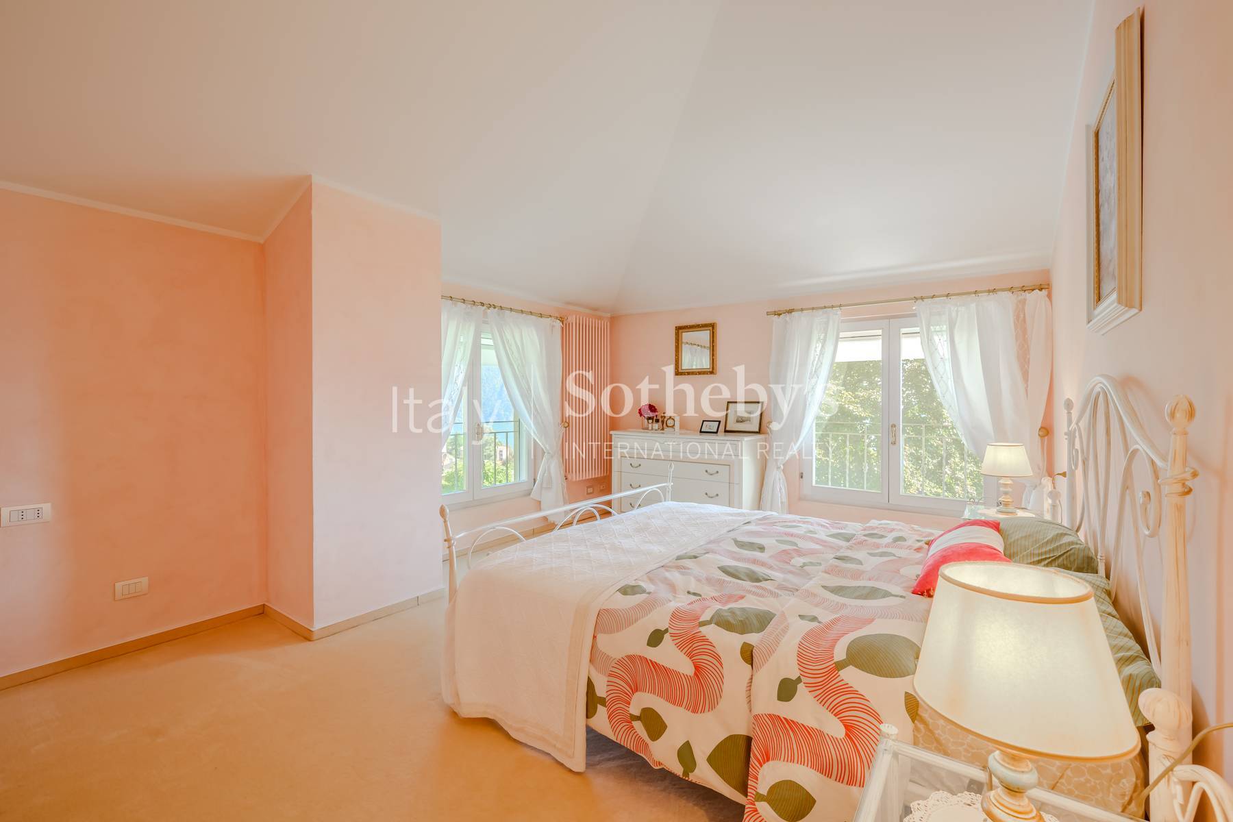  Villa with views of Lake Maggiore, swimming pool and spa area - 物件實景