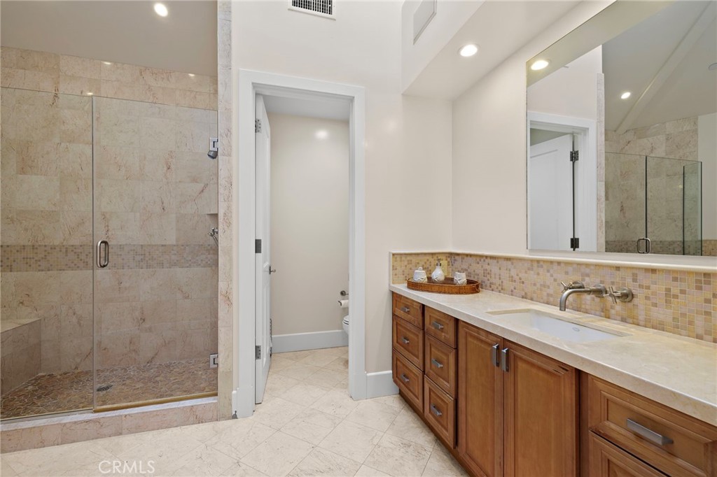 Laguna Beach, California, 92651, United States, 4 Bedrooms Bedrooms, ,5 BathroomsBathrooms,Residential,For Sale,2000559