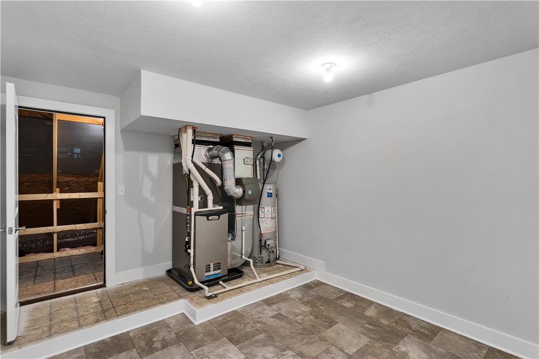 Jackson Twp, Pennsylvania, 16033, United States, 3 Bedrooms Bedrooms, ,3 BathroomsBathrooms,Residential,For Sale,1911029