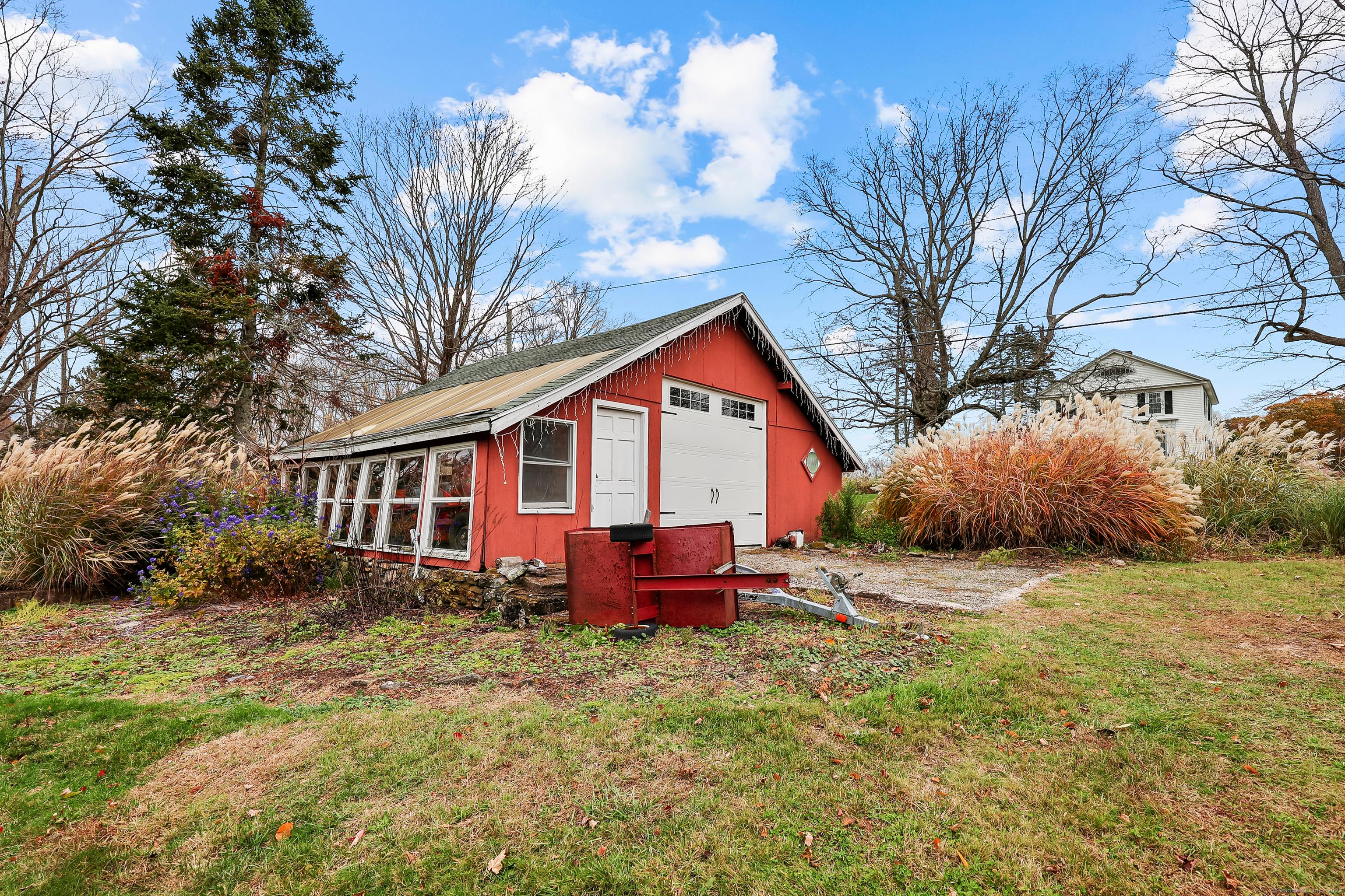 Hebron, Connecticut, 06248, United States, 3 Bedrooms Bedrooms, ,2 BathroomsBathrooms,Residential,For Sale,1987080