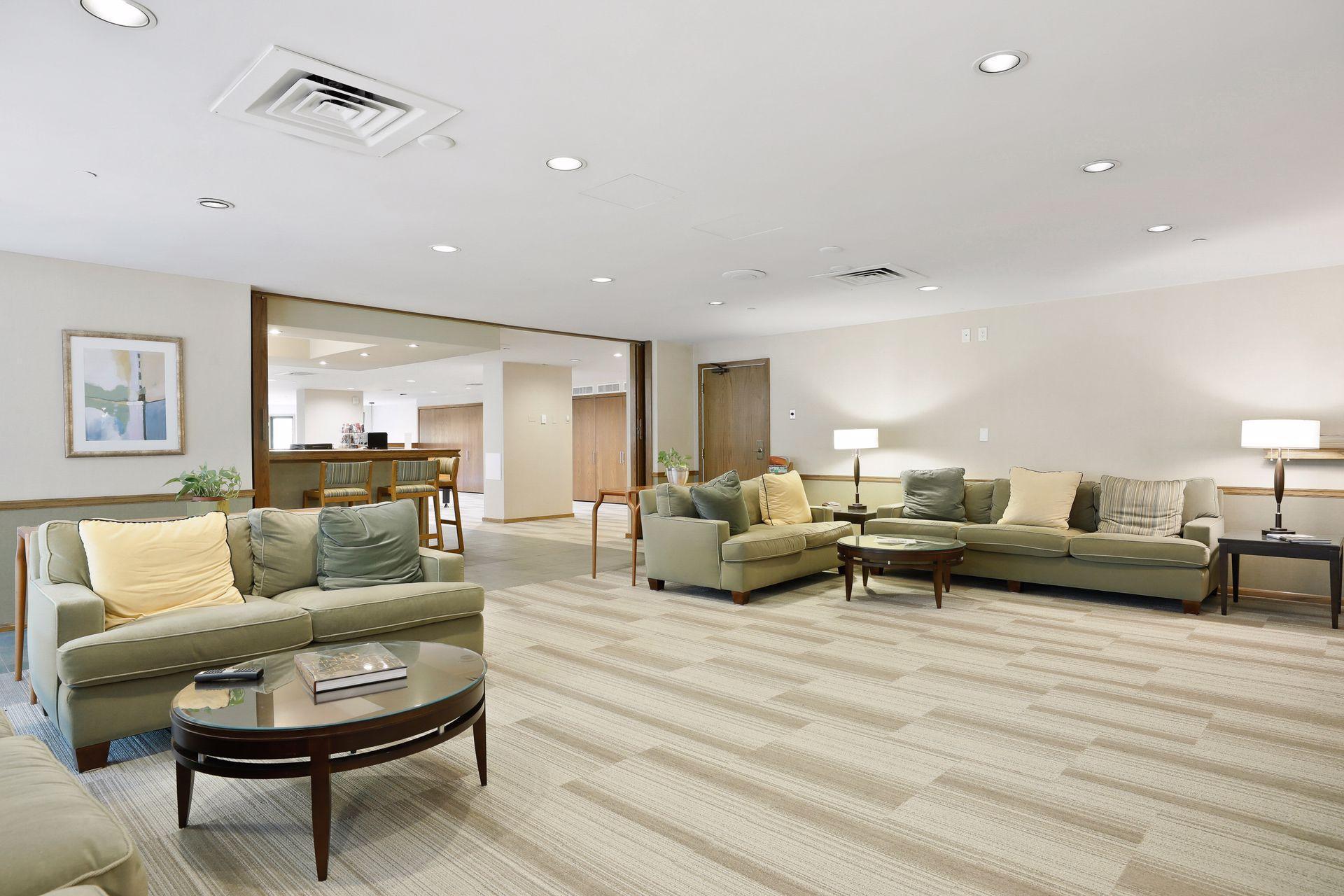 Minneapolis, Minnesota, 55403, United States, 2 Bedrooms Bedrooms, ,1 BathroomBathrooms,Residential,For Sale,1794027