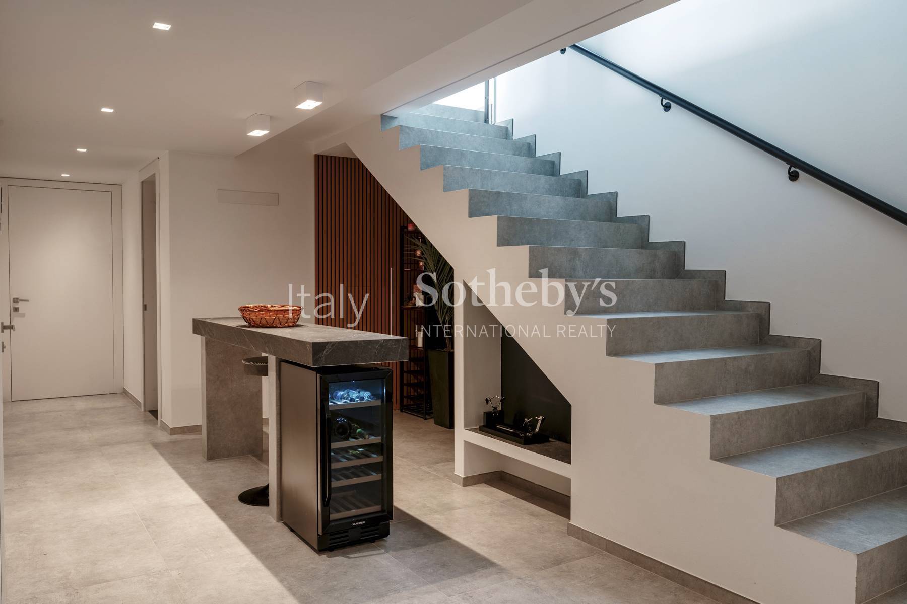  Exclusive modern villa with panoramic lake views - 物件實景