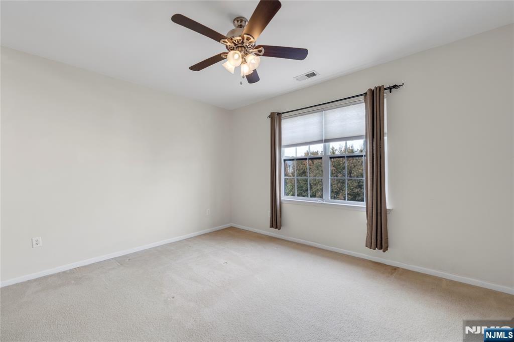 Belleville, New Jersey, 07109, United States, 2 Bedrooms Bedrooms, ,3 BathroomsBathrooms,Residential,For Sale,1971740