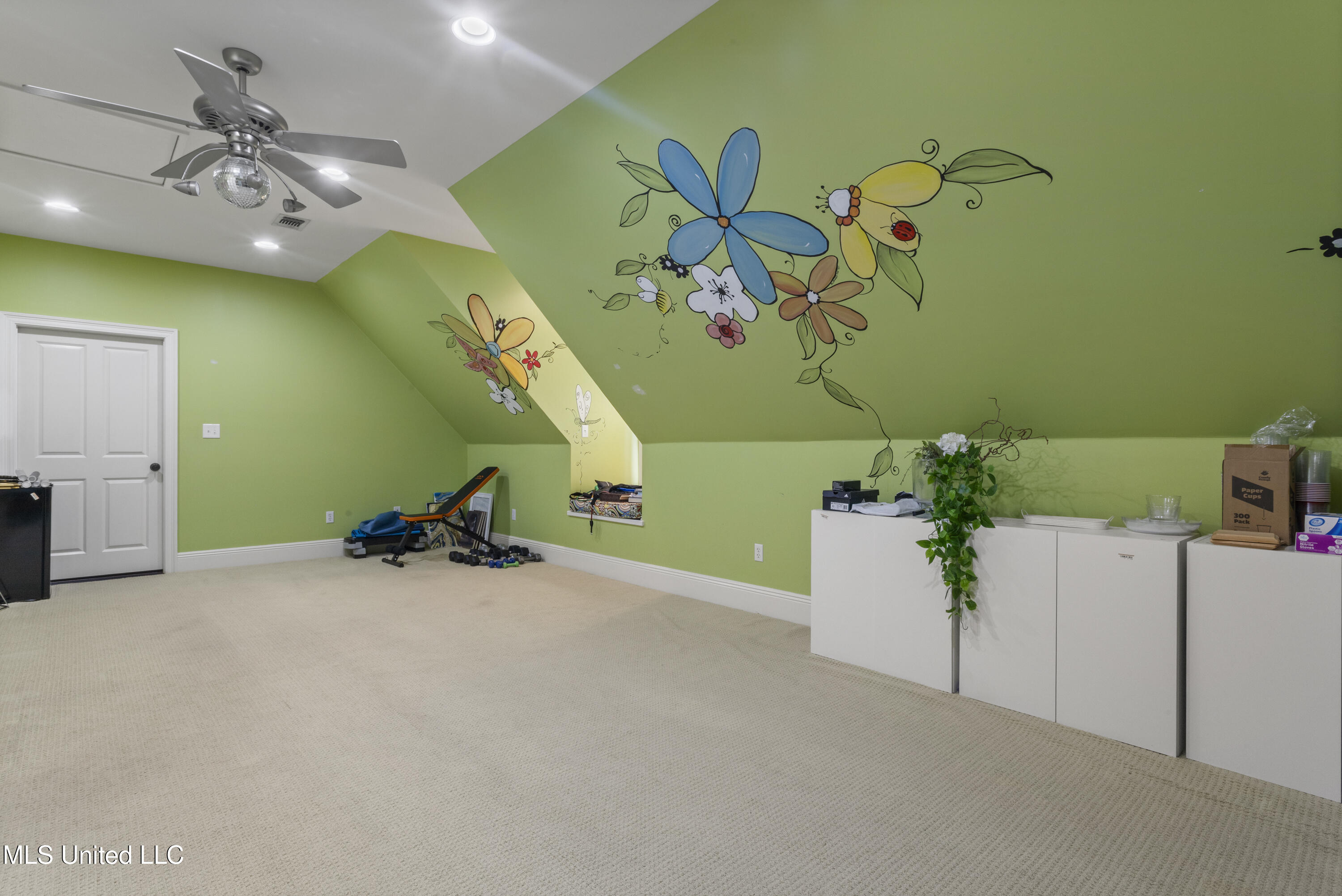 Biloxi, Mississippi, 39531, United States, 4 Bedrooms Bedrooms, ,3 BathroomsBathrooms,Residential,For Sale,1941819
