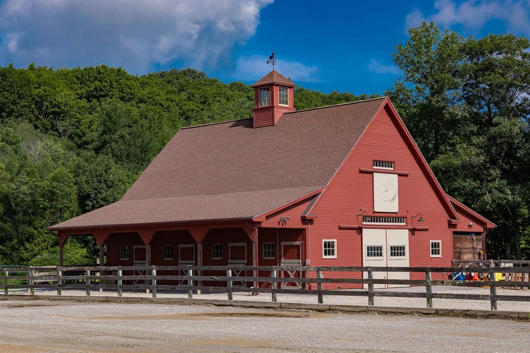  450 & 451 Red Truck Lane - 物件實景