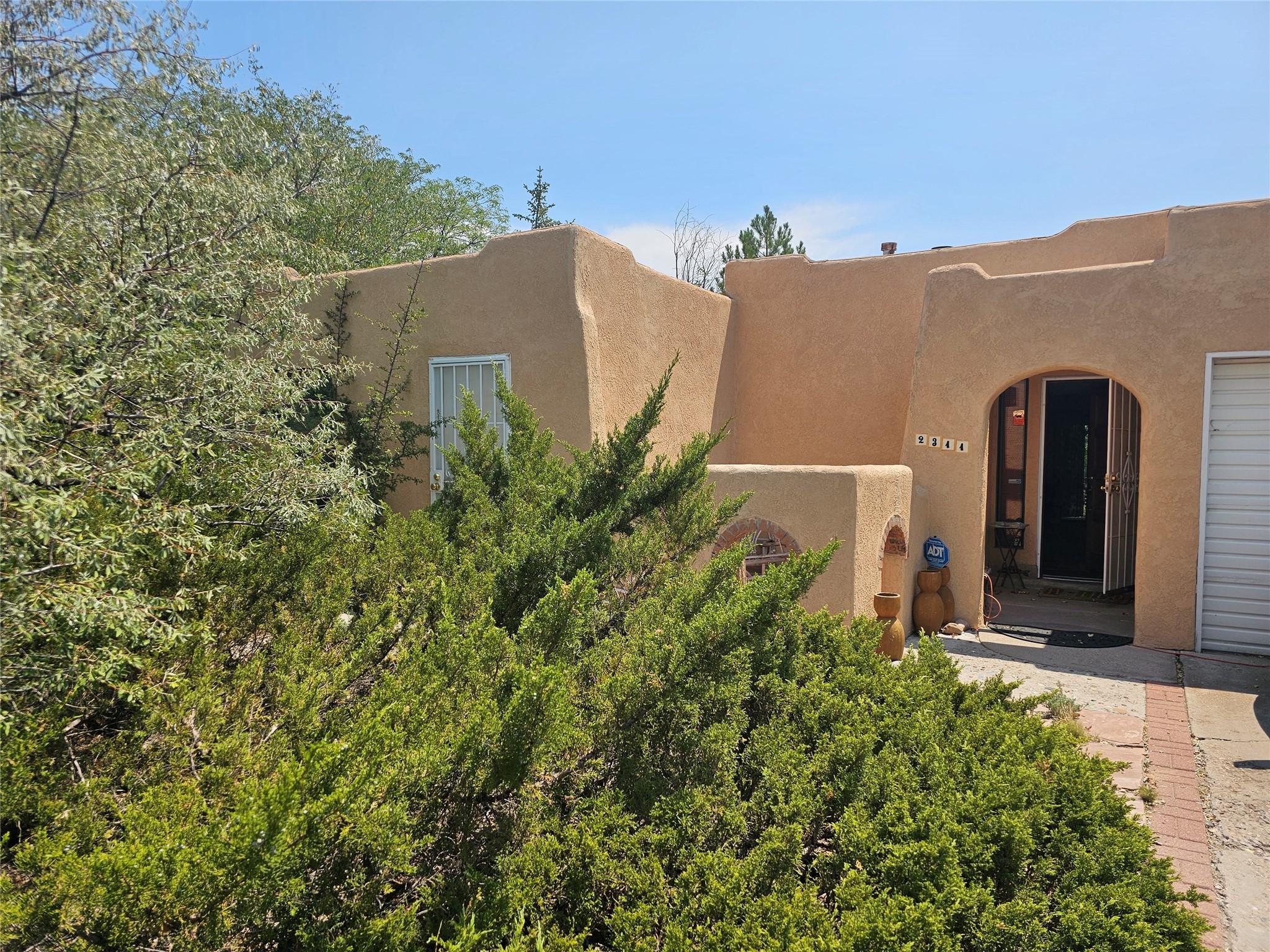 Calle Brocha , Santa Fe, NM 87505