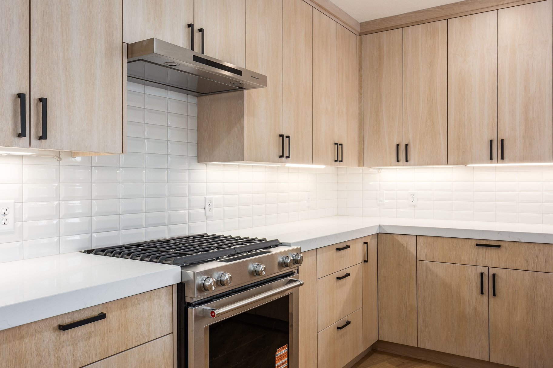  Newly Released Penthouse-Style Living in The Heart of Holladay Village - 物件實景