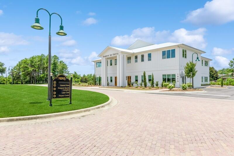 Freeport, Florida, 32439, United States, 4 Bedrooms Bedrooms, ,3 BathroomsBathrooms,Residential,For Sale,1876271