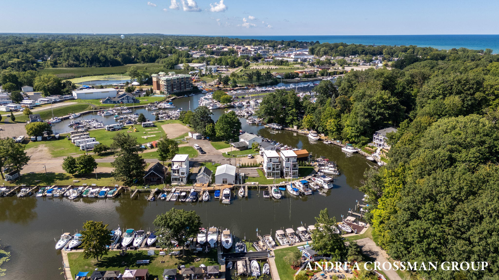 South Haven, Michigan, 49090, United States, 3 Bedrooms Bedrooms, ,3 BathroomsBathrooms,Residential,For Sale,1987692