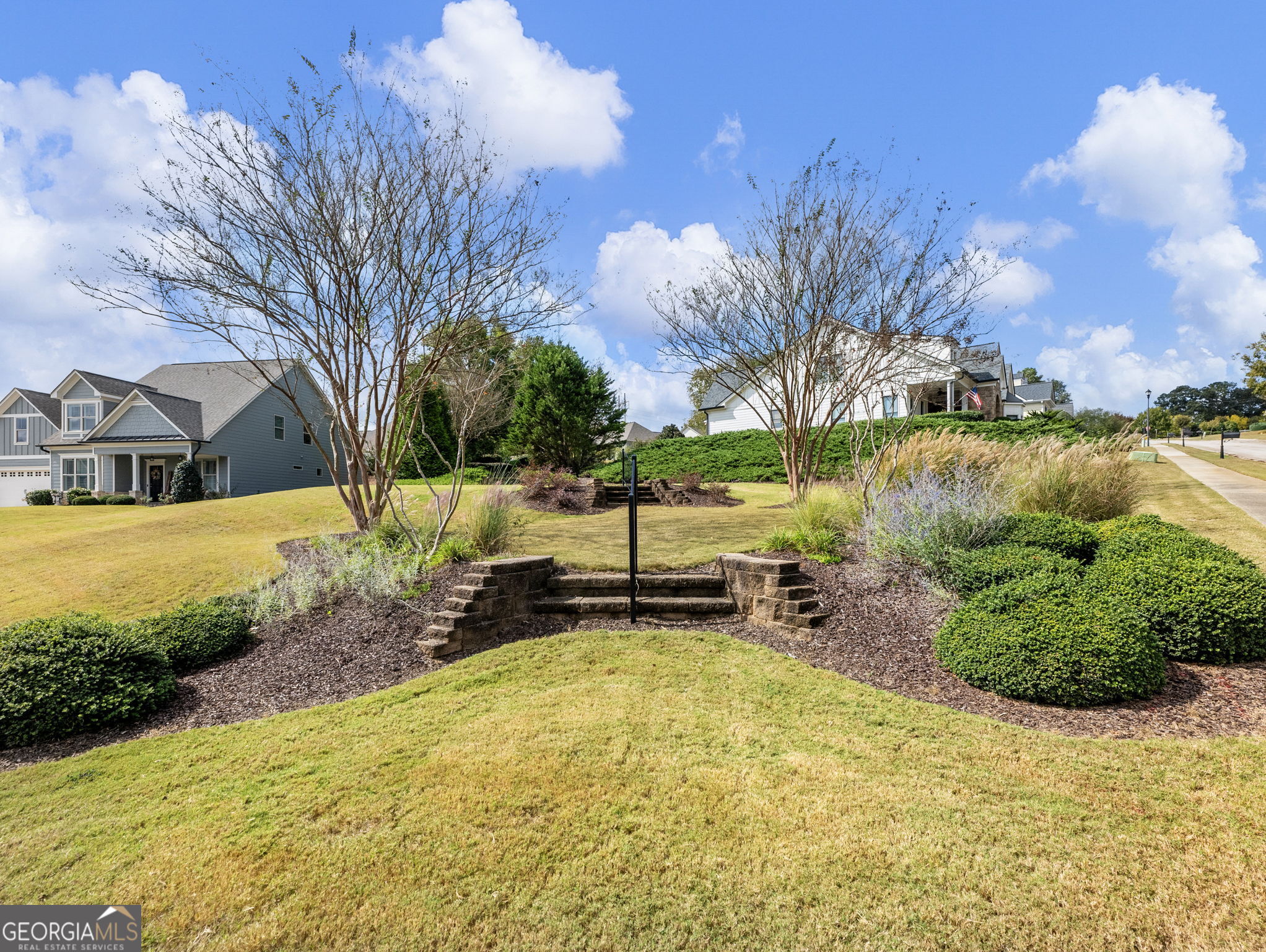 Hoschton, Georgia, 30548, United States, 5 Bedrooms Bedrooms, ,3 BathroomsBathrooms,Residential,For Sale,1986295