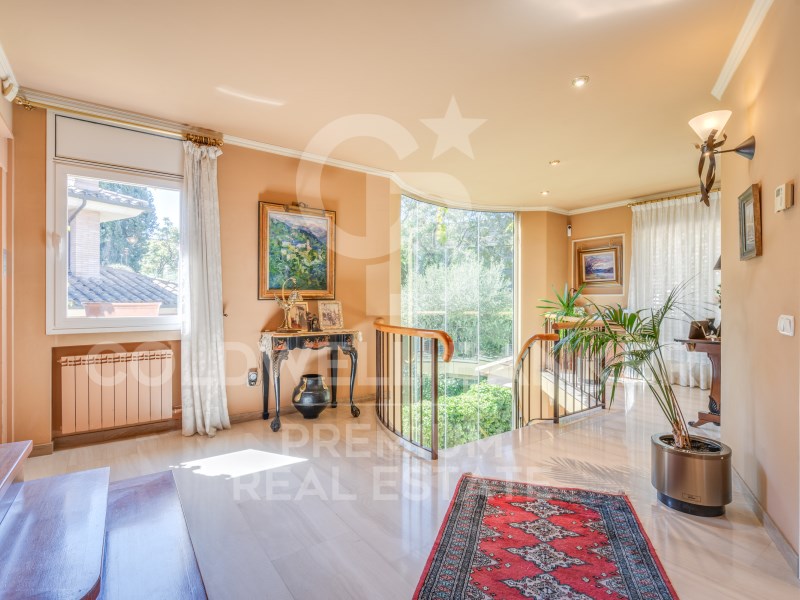 Sant Cugat del Vallès, Catalonia, ES, 5 Bedrooms Bedrooms, ,5 BathroomsBathrooms,Residential,For Sale,1529561