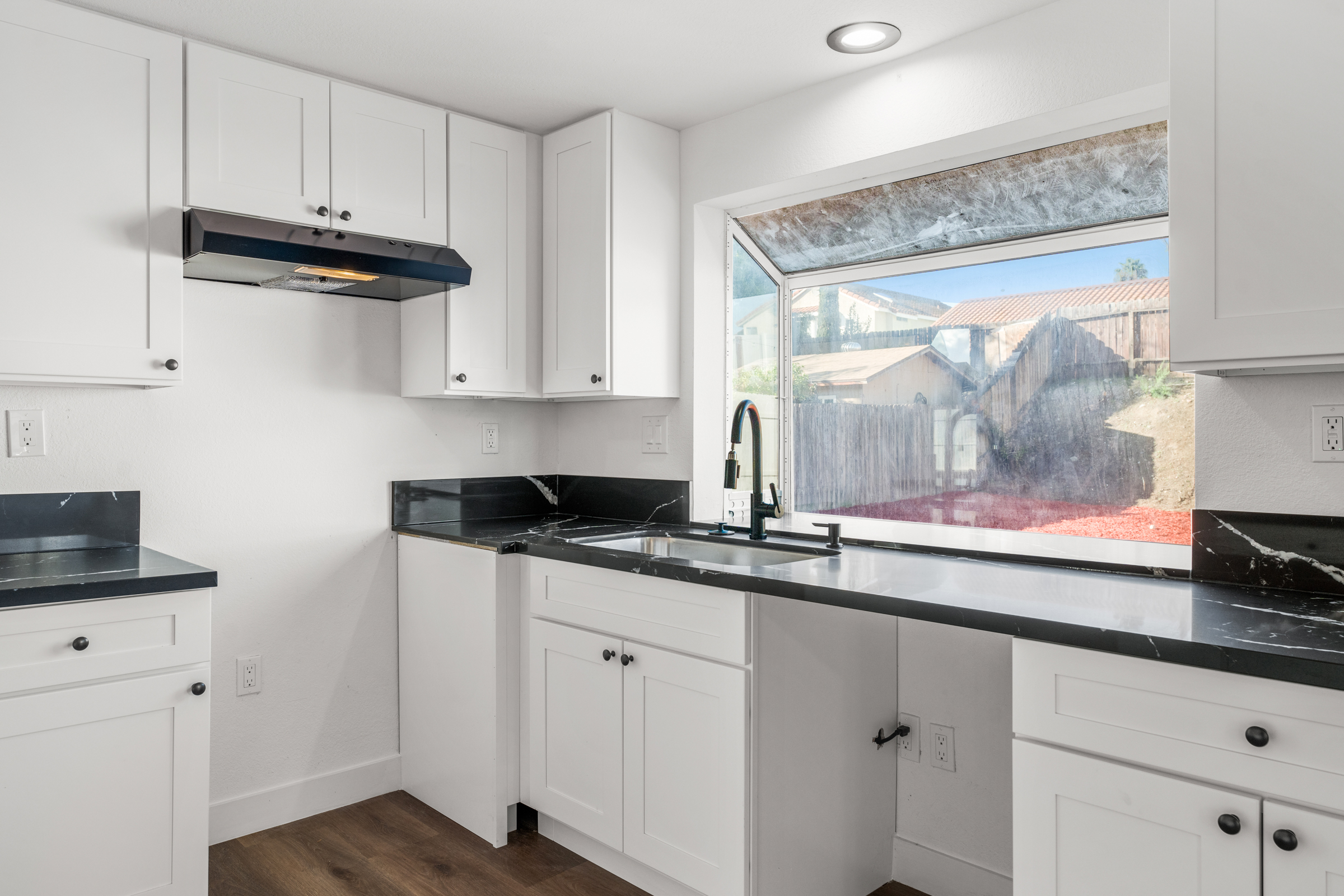 Lake Elsinore, California, 92530, United States, 4 Bedrooms Bedrooms, ,3 BathroomsBathrooms,Residential,For Sale,2005487