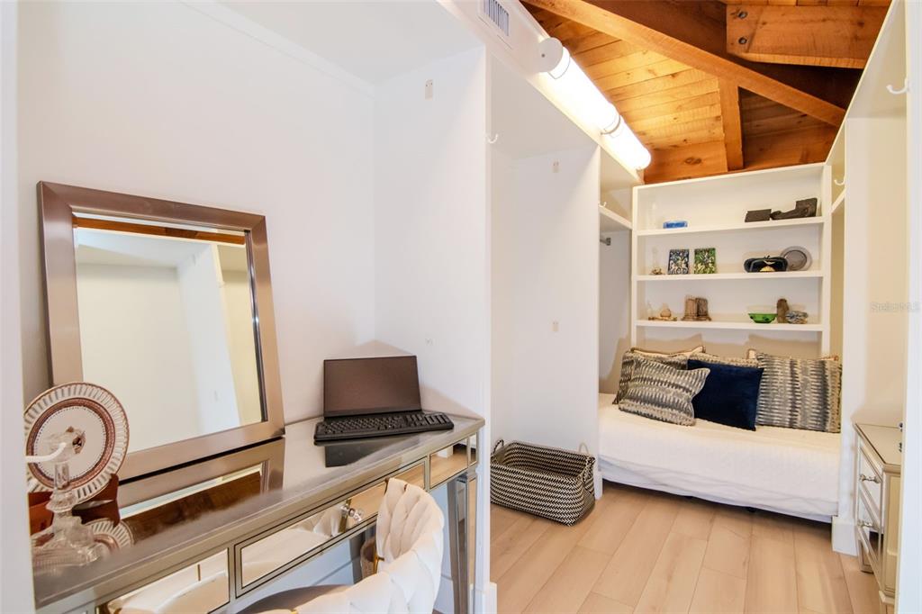 Dunedin, Florida, 34698, United States, 4 Bedrooms Bedrooms, ,5 BathroomsBathrooms,Residential,For Sale,1987490