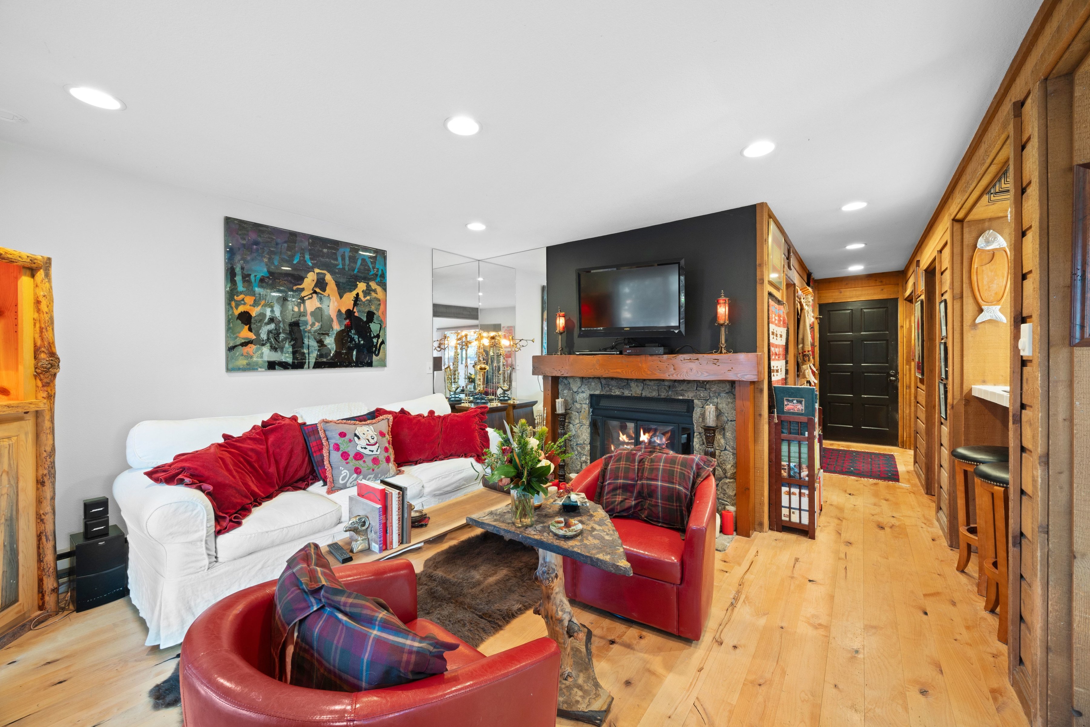  Beautifully Updated Two-Bedroom Elkhorn Condominium - 物件實景