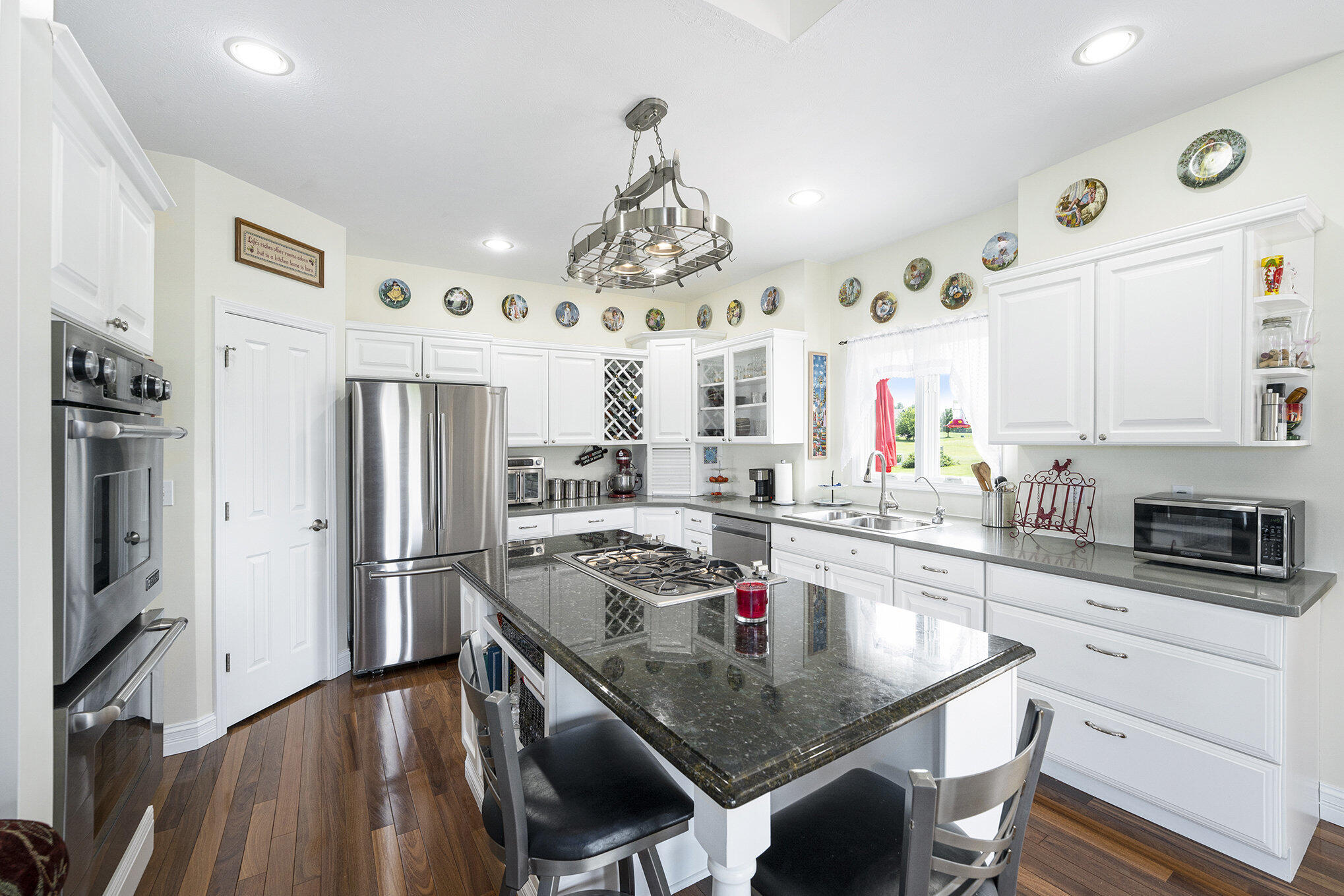 La Porte, Indiana, 46350, United States, 3 Bedrooms Bedrooms, ,3 BathroomsBathrooms,Residential,For Sale,1990214