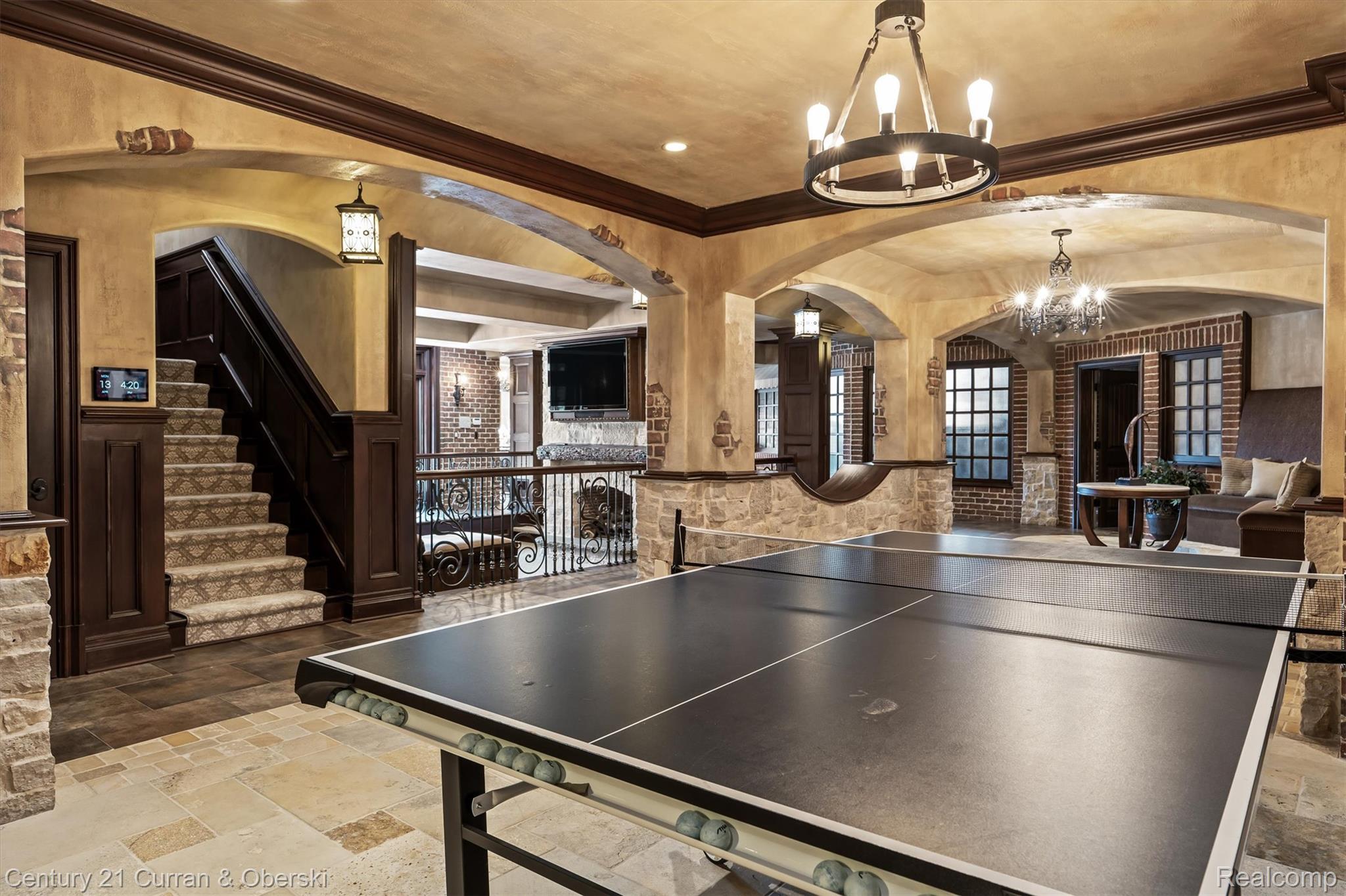 Northville, Michigan, 48168, United States, 4 Bedrooms Bedrooms, ,7 BathroomsBathrooms,Residential,For Sale,2038864