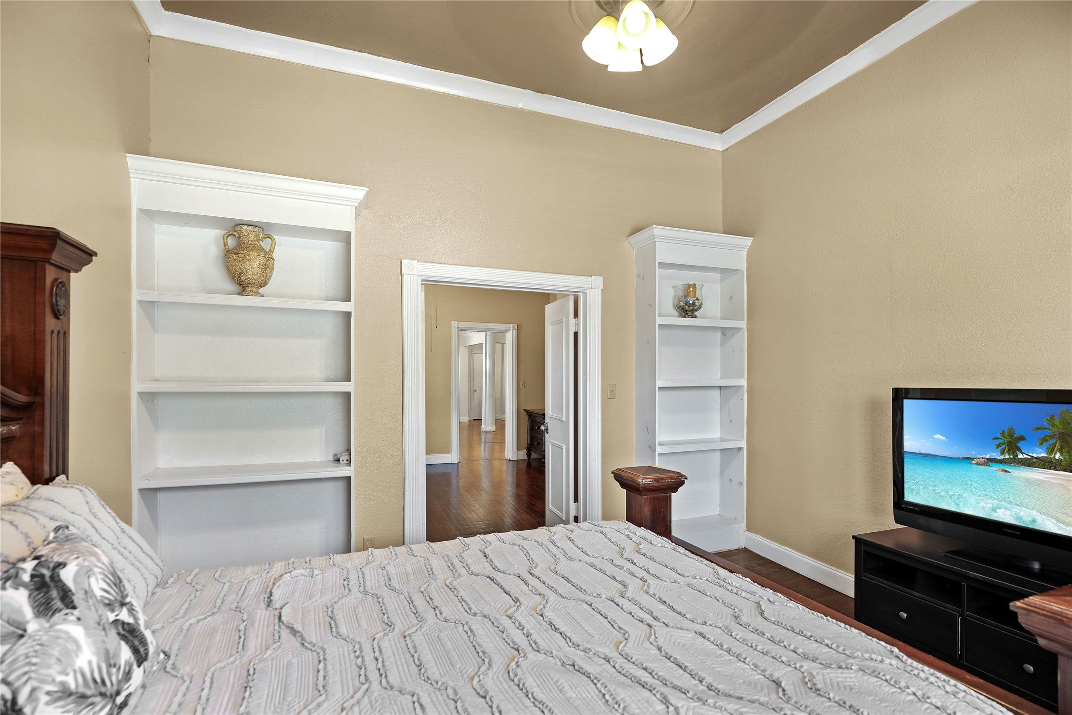 Possum Kingdom Lake, Texas, 76450, United States, 5 Bedrooms Bedrooms, ,3 BathroomsBathrooms,Residential,For Sale,2049060