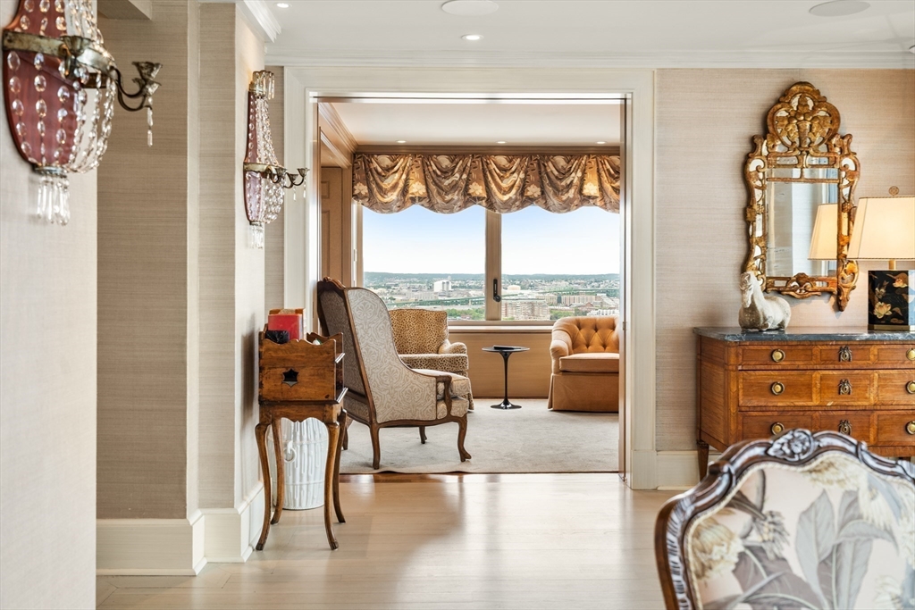 Boston, Massachusetts, 02110, United States, 3 Bedrooms Bedrooms, ,3 BathroomsBathrooms,Residential,For Sale,1850032