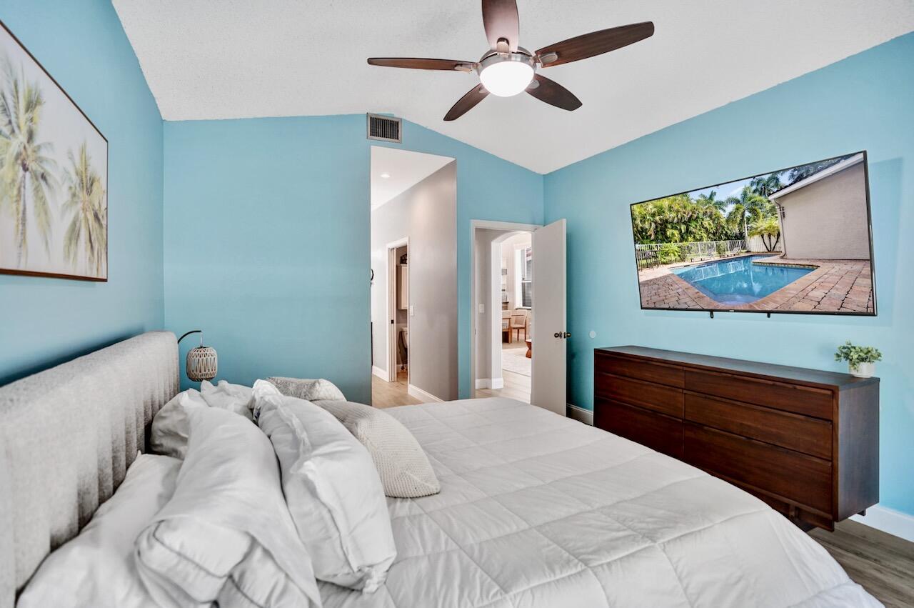 Lake Worth, Florida, 33463, United States, 3 Bedrooms Bedrooms, ,3 BathroomsBathrooms,Residential,For Sale,1940163