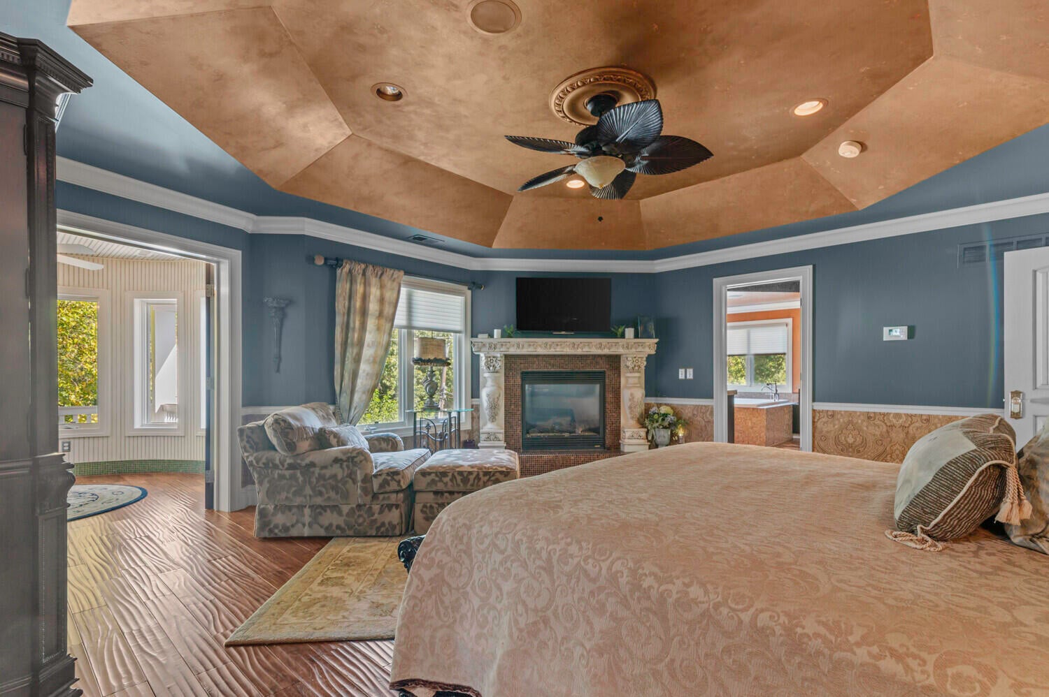 Northville, Michigan, 48167, United States, 4 Bedrooms Bedrooms, ,7 BathroomsBathrooms,Residential,For Sale,1991928