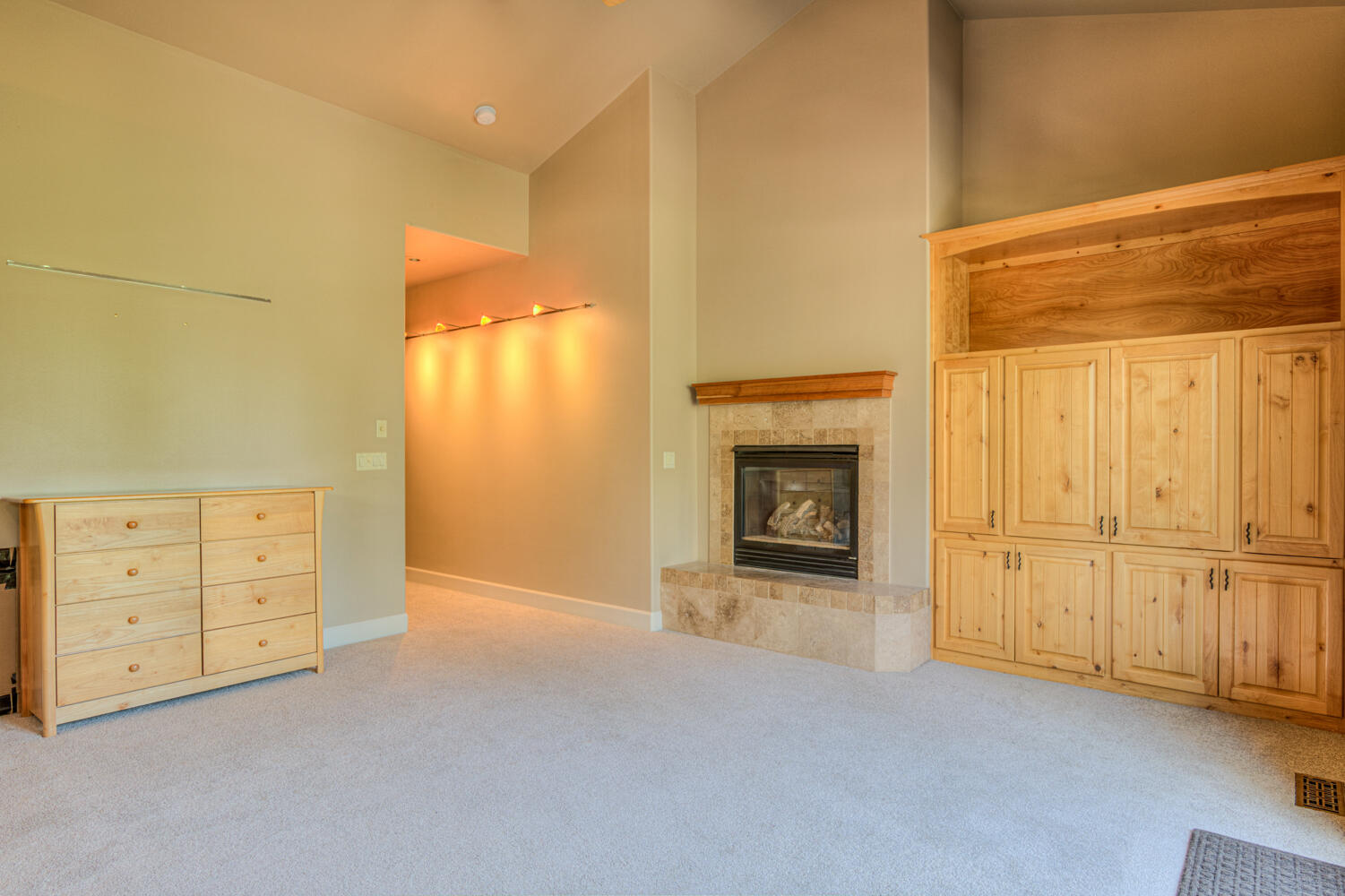 Bend, Oregon, 97703, United States, 4 Bedrooms Bedrooms, ,5 BathroomsBathrooms,Residential,For Sale,1979123