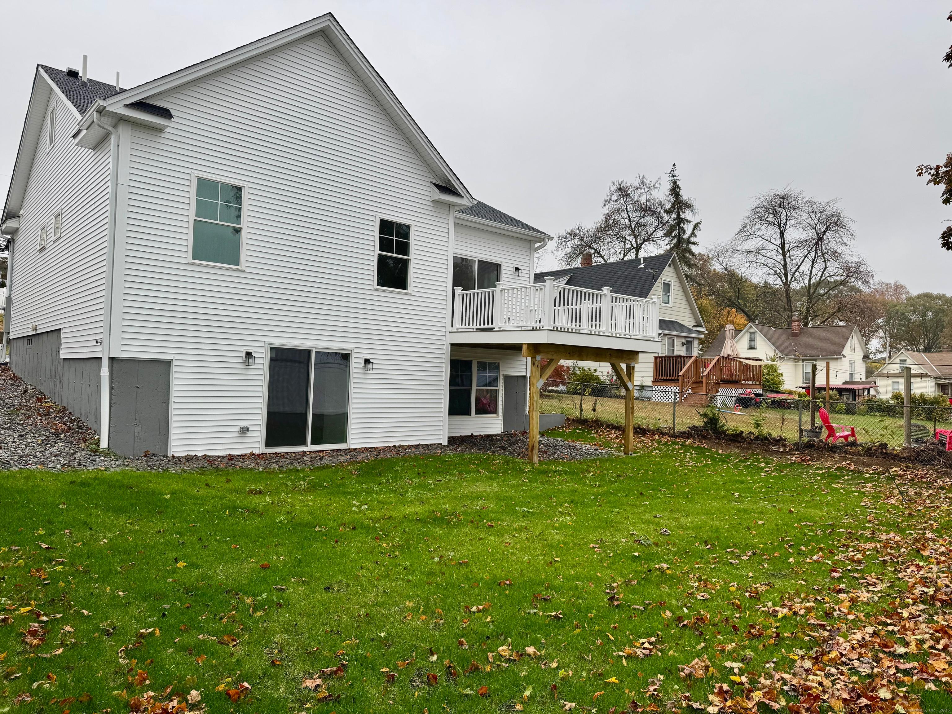 Bridgeport, Connecticut, 06606, United States, 4 Bedrooms Bedrooms, ,3 BathroomsBathrooms,Residential,For Sale,1978261