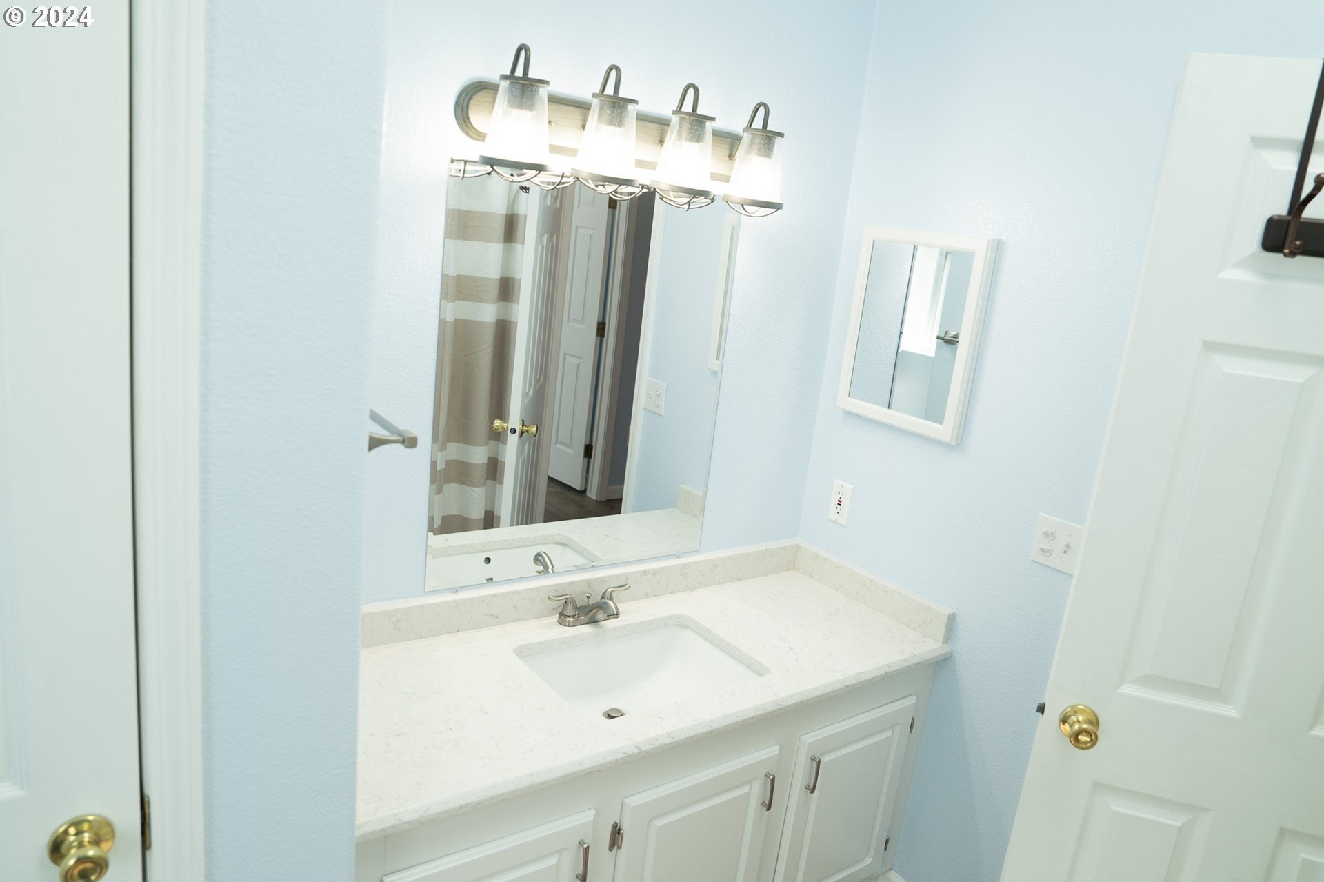 Gold Beach, Oregon, 97444, United States, 3 Bedrooms Bedrooms, ,3 BathroomsBathrooms,Residential,For Sale,1975085