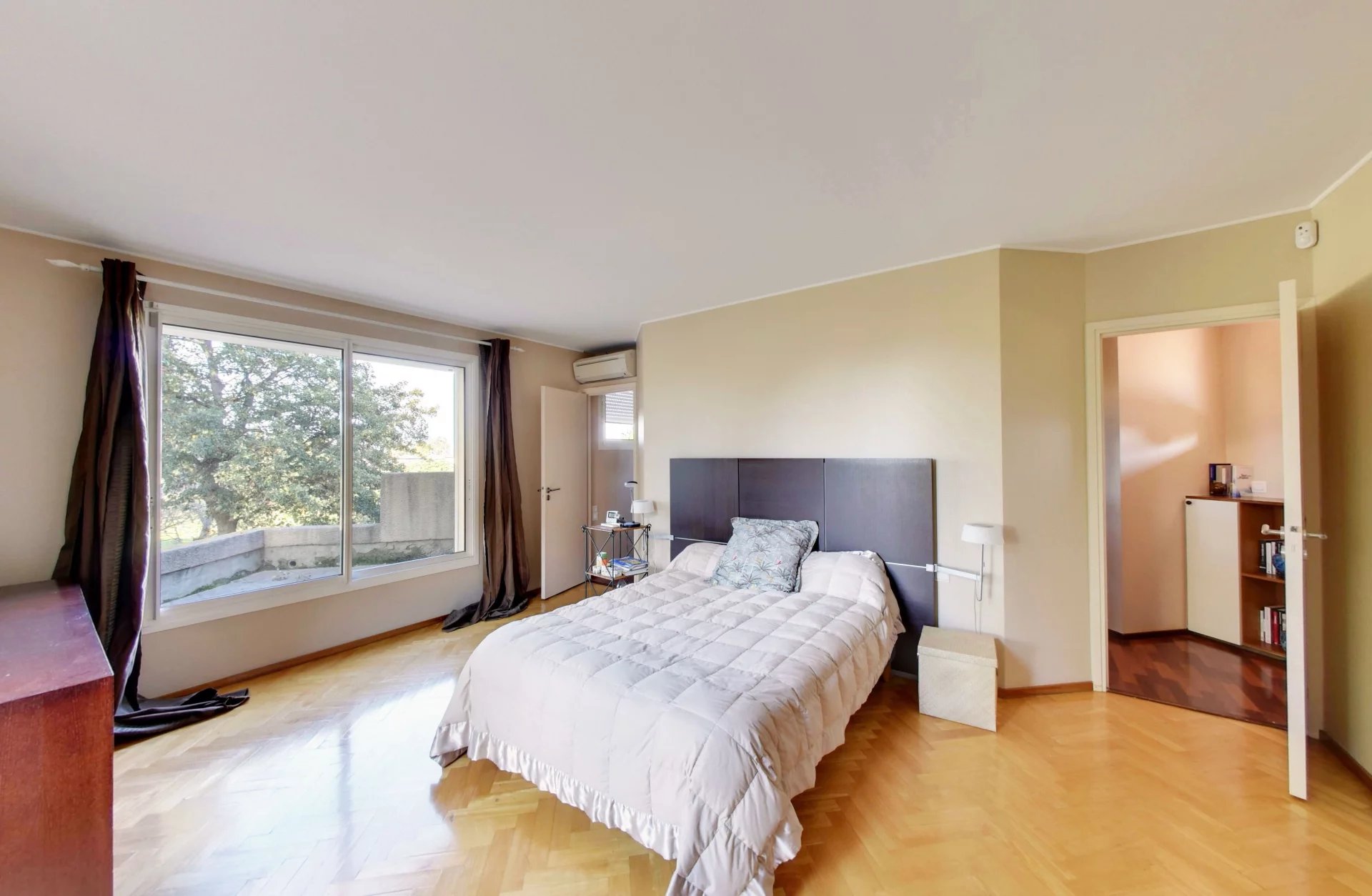 Perpignan, Occitanie, 66000, FR, 3 Bedrooms Bedrooms, ,3 BathroomsBathrooms,Residential,For Sale,1669369