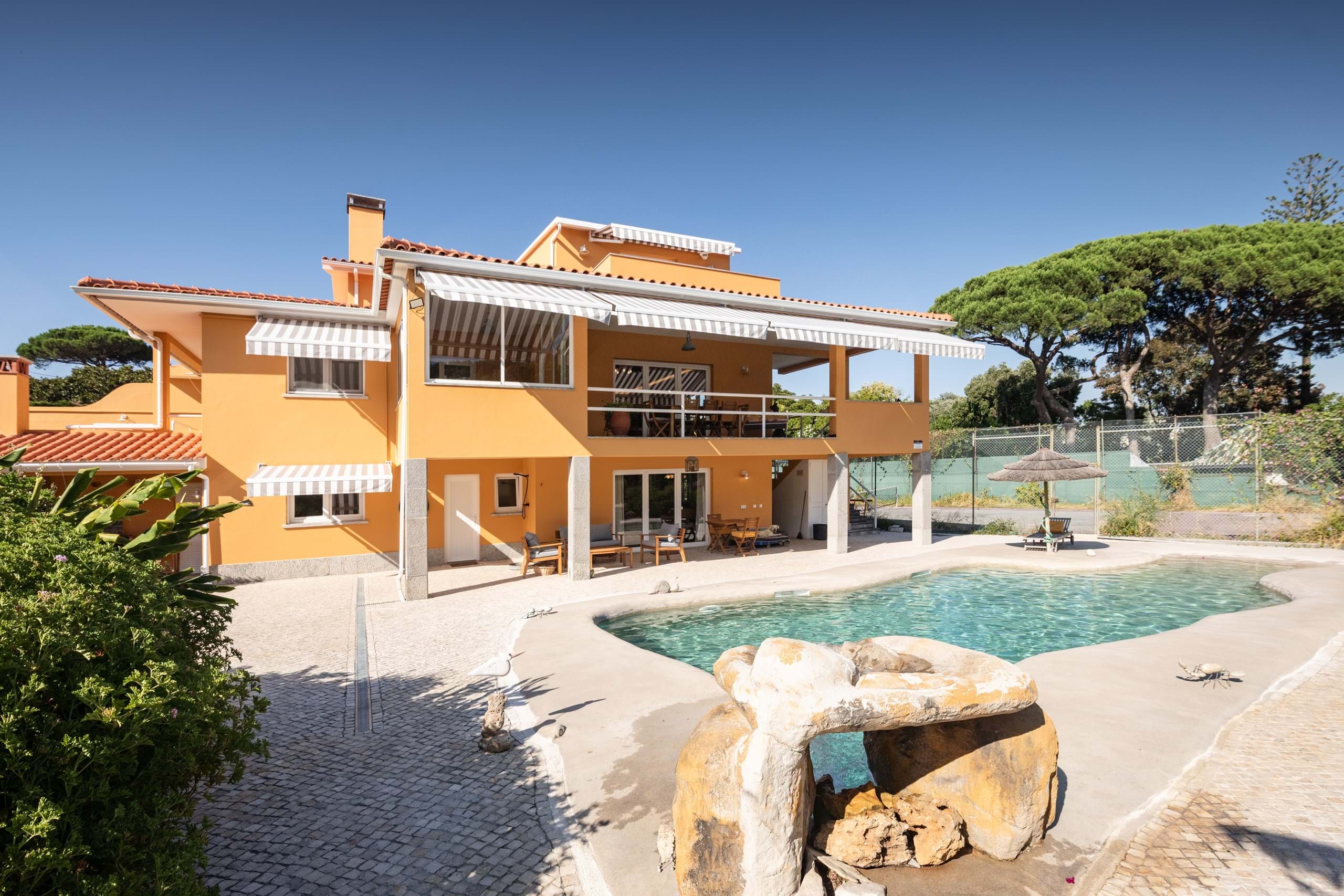 Cascais, Lisbon, 2765-574, PT, 8 Bedrooms Bedrooms, ,3 BathroomsBathrooms,Residential,For Sale,1908272