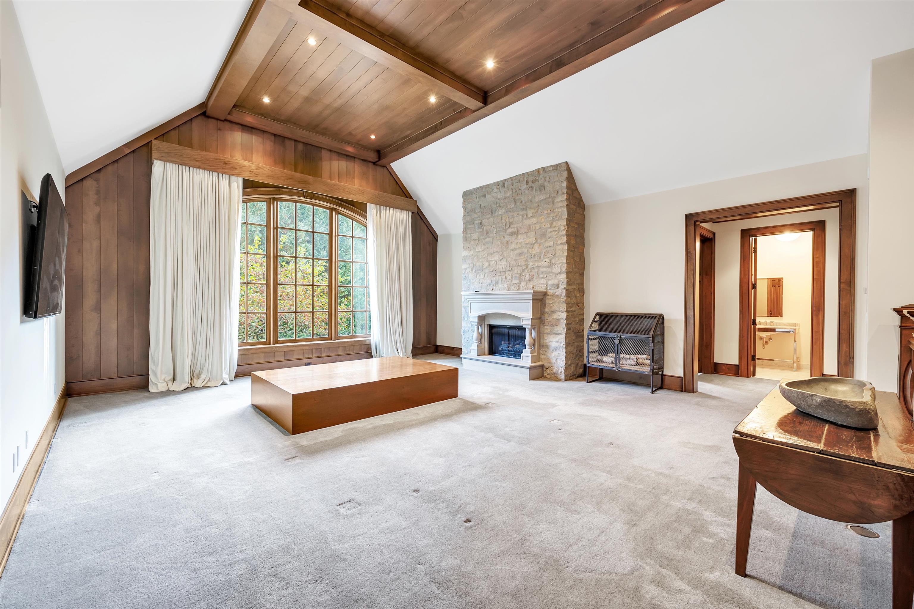 HOBART, Wisconsin, 54155, United States, 4 Bedrooms Bedrooms, ,7 BathroomsBathrooms,Residential,For Sale,1991559