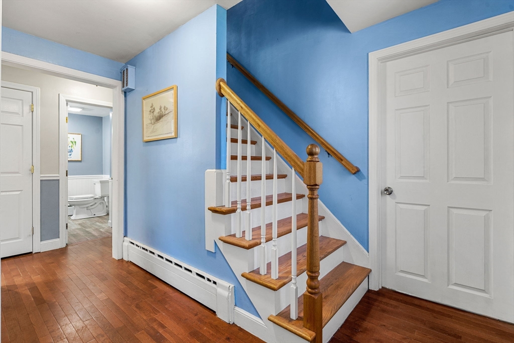 Lowell, Massachusetts, 01852, United States, 5 Bedrooms Bedrooms, ,4 BathroomsBathrooms,Residential,For Sale,1874290