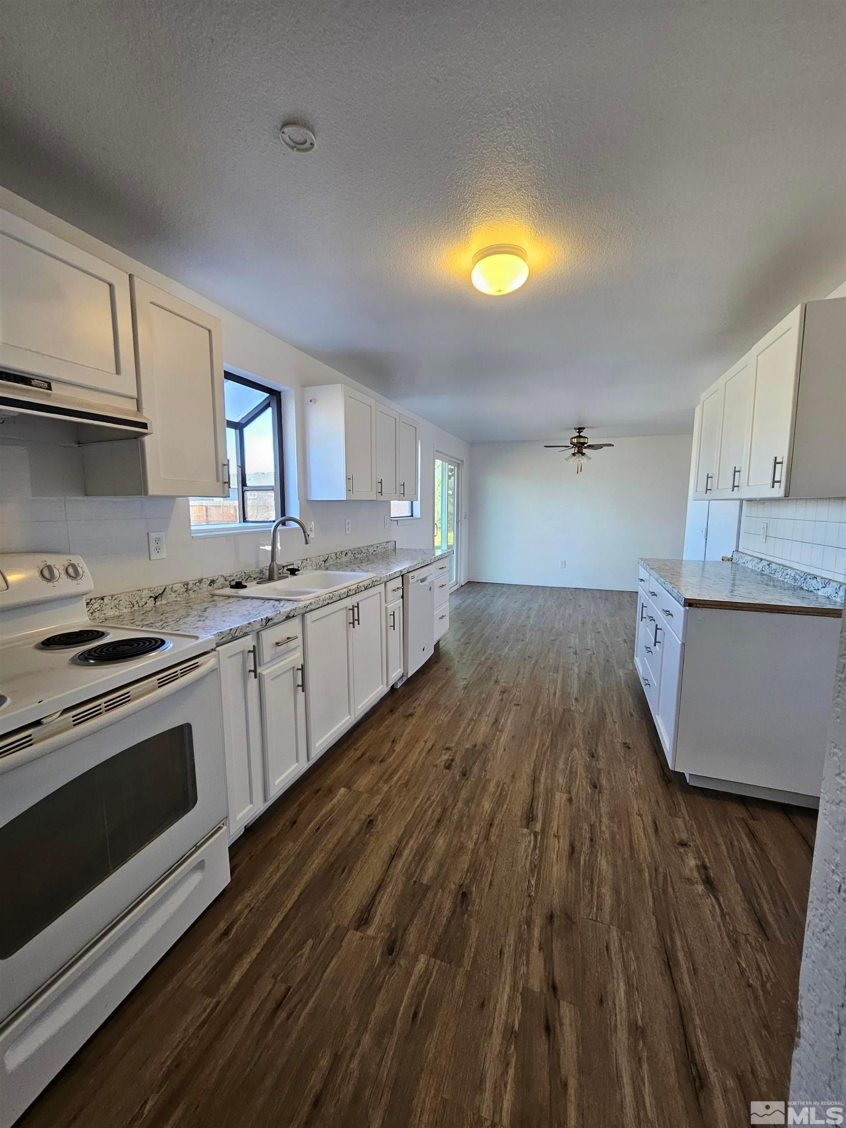 Gardnerville, Nevada, 89460, United States, 3 Bedrooms Bedrooms, ,3 BathroomsBathrooms,Residential,For Sale,1760398
