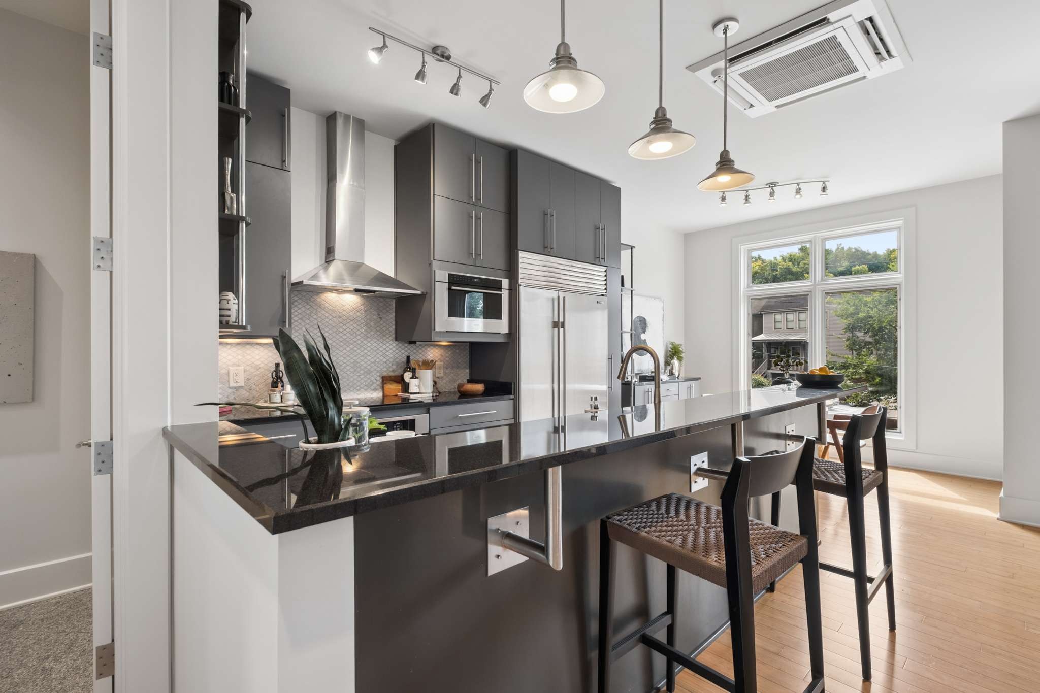  418 Van Buren St, Nashville, TN, 37208 - 物件實景