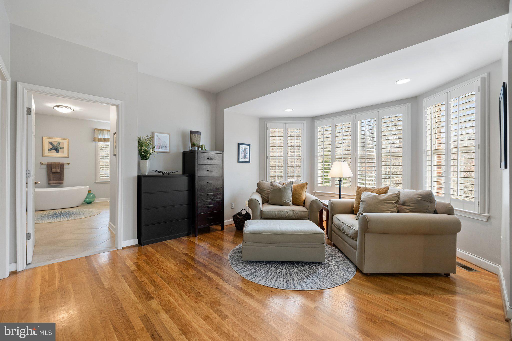 Warrenton, Virginia, 20186, United States, 6 Bedrooms Bedrooms, ,6 BathroomsBathrooms,Residential,For Sale,1914249