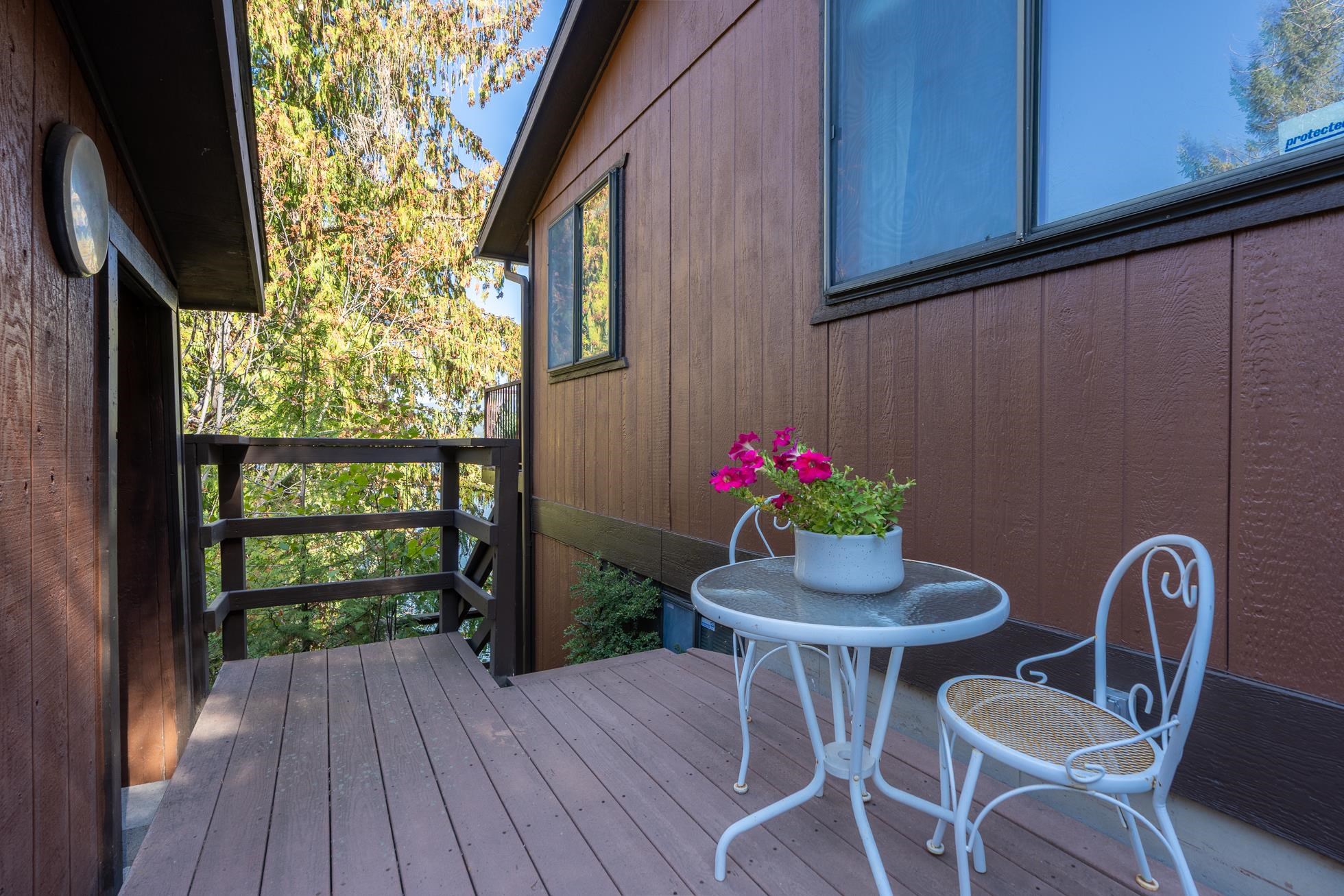 Newman Lake, Washington, 99025, United States, 3 Bedrooms Bedrooms, ,1 BathroomBathrooms,Residential,For Sale,1979183