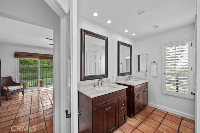 Mission Viejo, California, 92692, United States, 2 Bedrooms Bedrooms, ,2 BathroomsBathrooms,Residential,For Sale,2014026