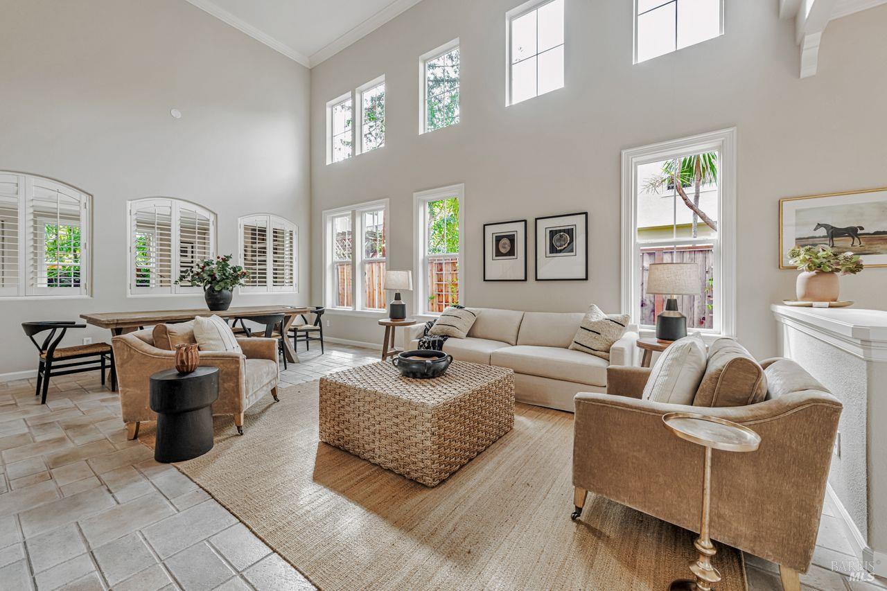 Novato, California, 94949, United States, 5 Bedrooms Bedrooms, ,3 BathroomsBathrooms,Residential,For Sale,1941742