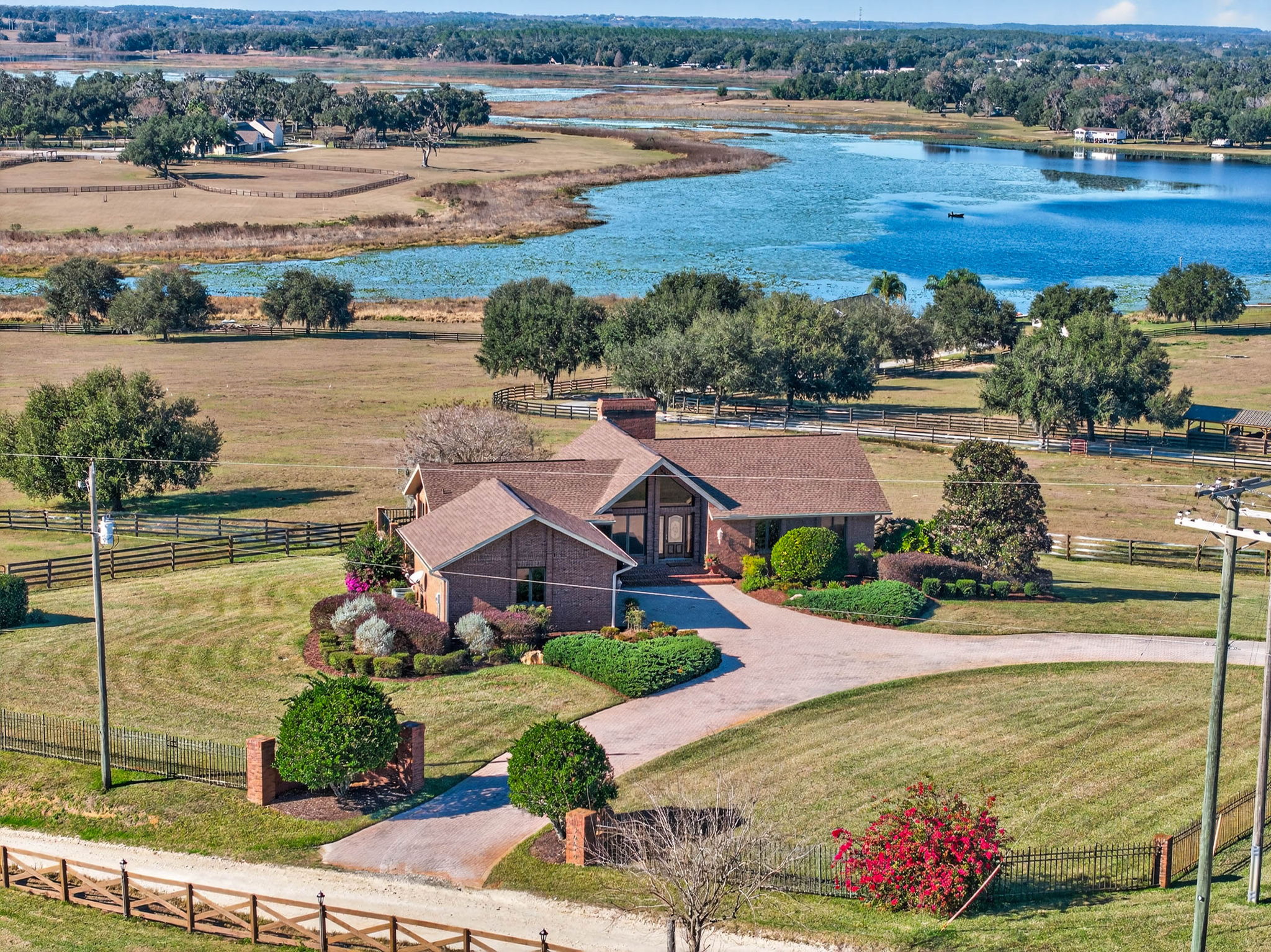 Dade City, Florida, 33525, United States, 4 Bedrooms Bedrooms, ,4 BathroomsBathrooms,Residential,For Sale,2012109