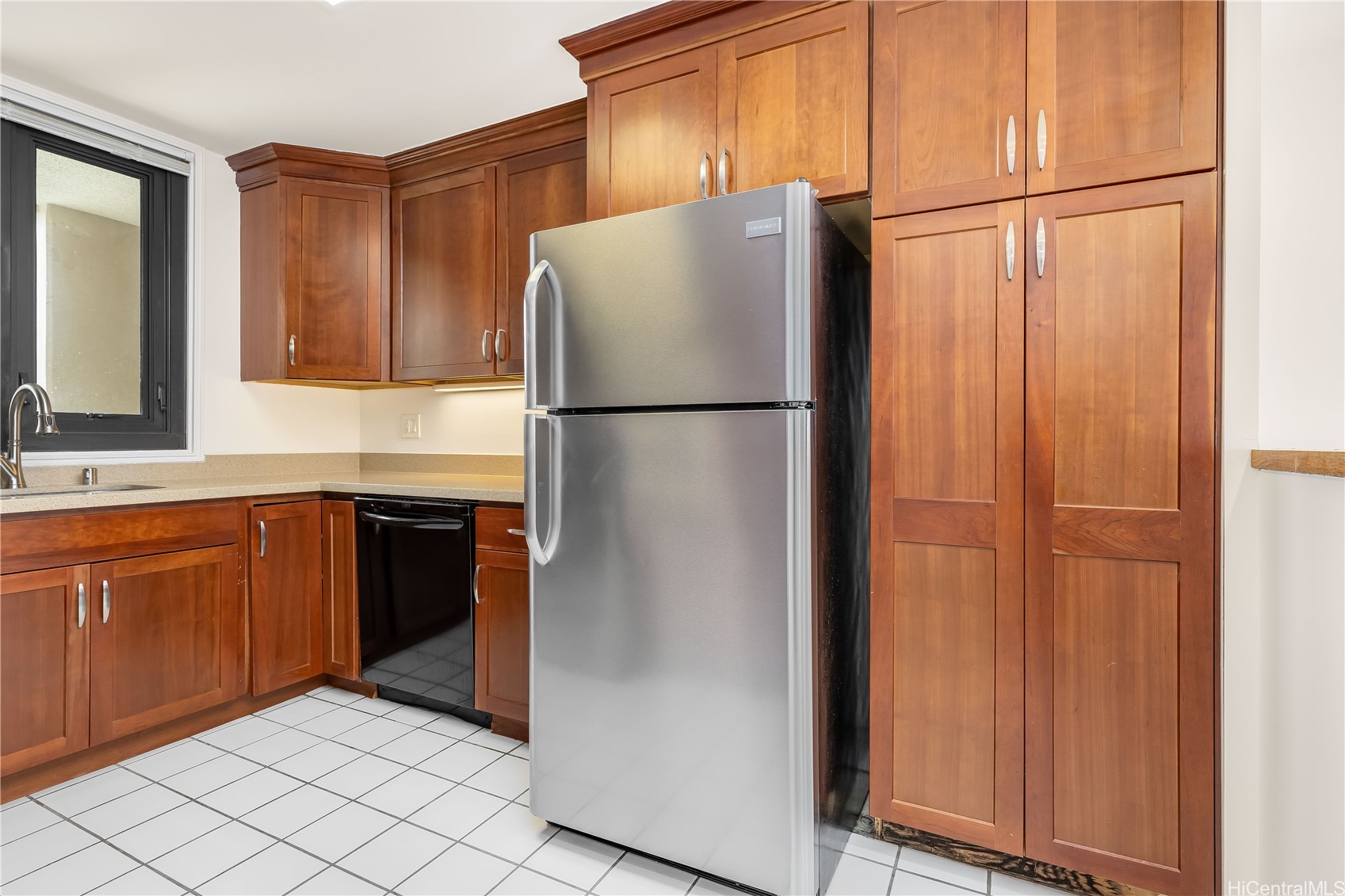 Honolulu, Hawaii, 96815, United States, 1 Bedroom Bedrooms, ,1 BathroomBathrooms,Residential,For Sale,1905985