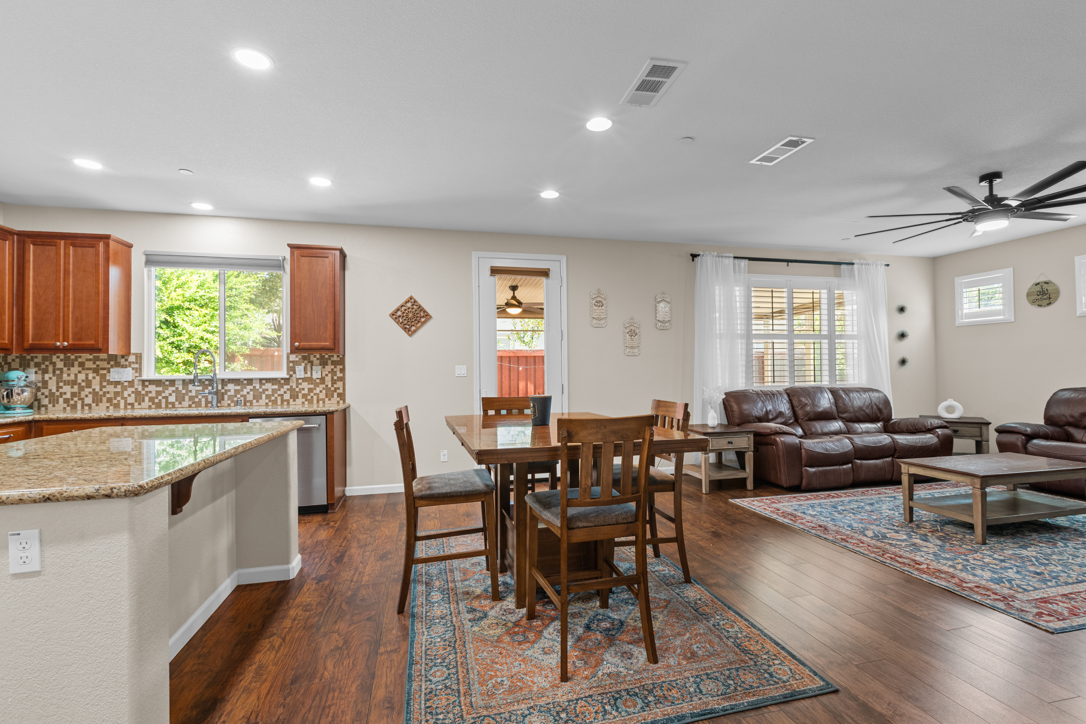  1544 Bayside Road, West Sacramento, CA 95691 - 物件實景